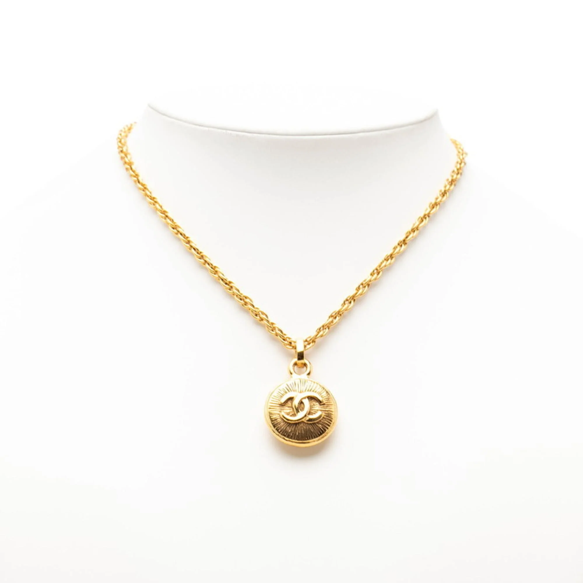 CC Logo Pendant Necklace Metal - Image 6