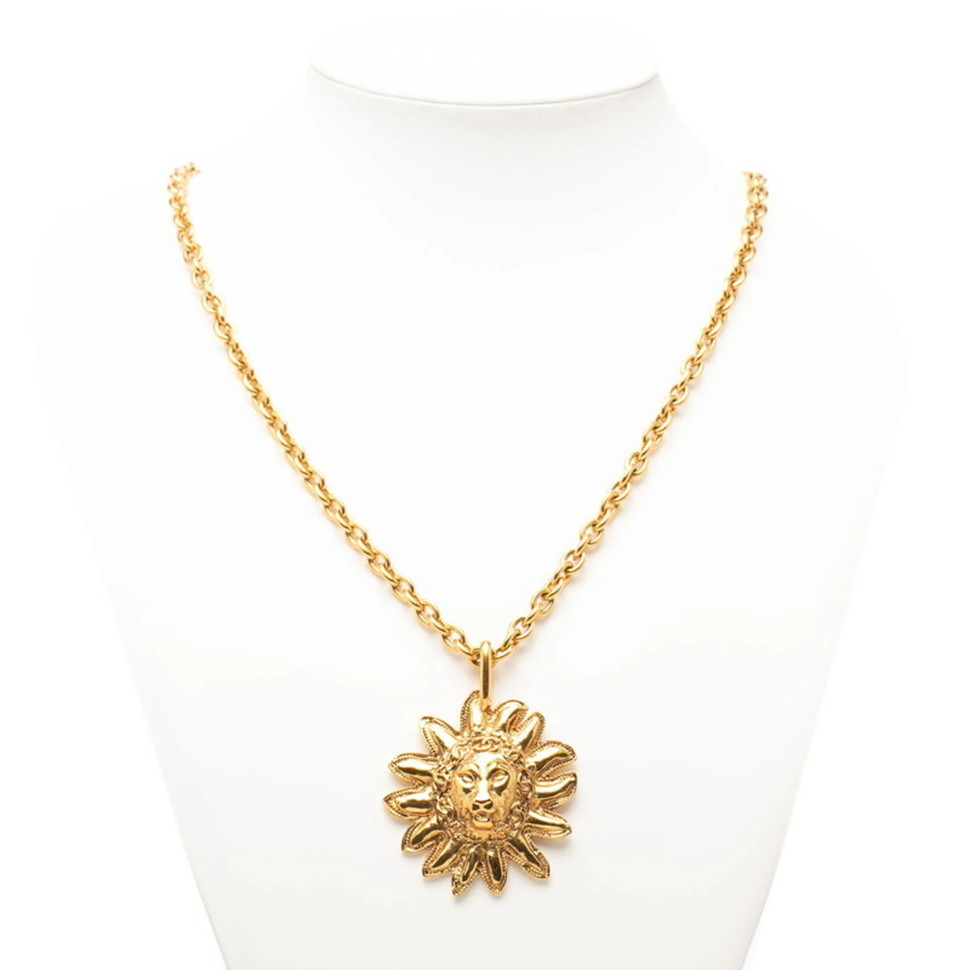 CC Logo Pendant Necklace Metal - Image 7