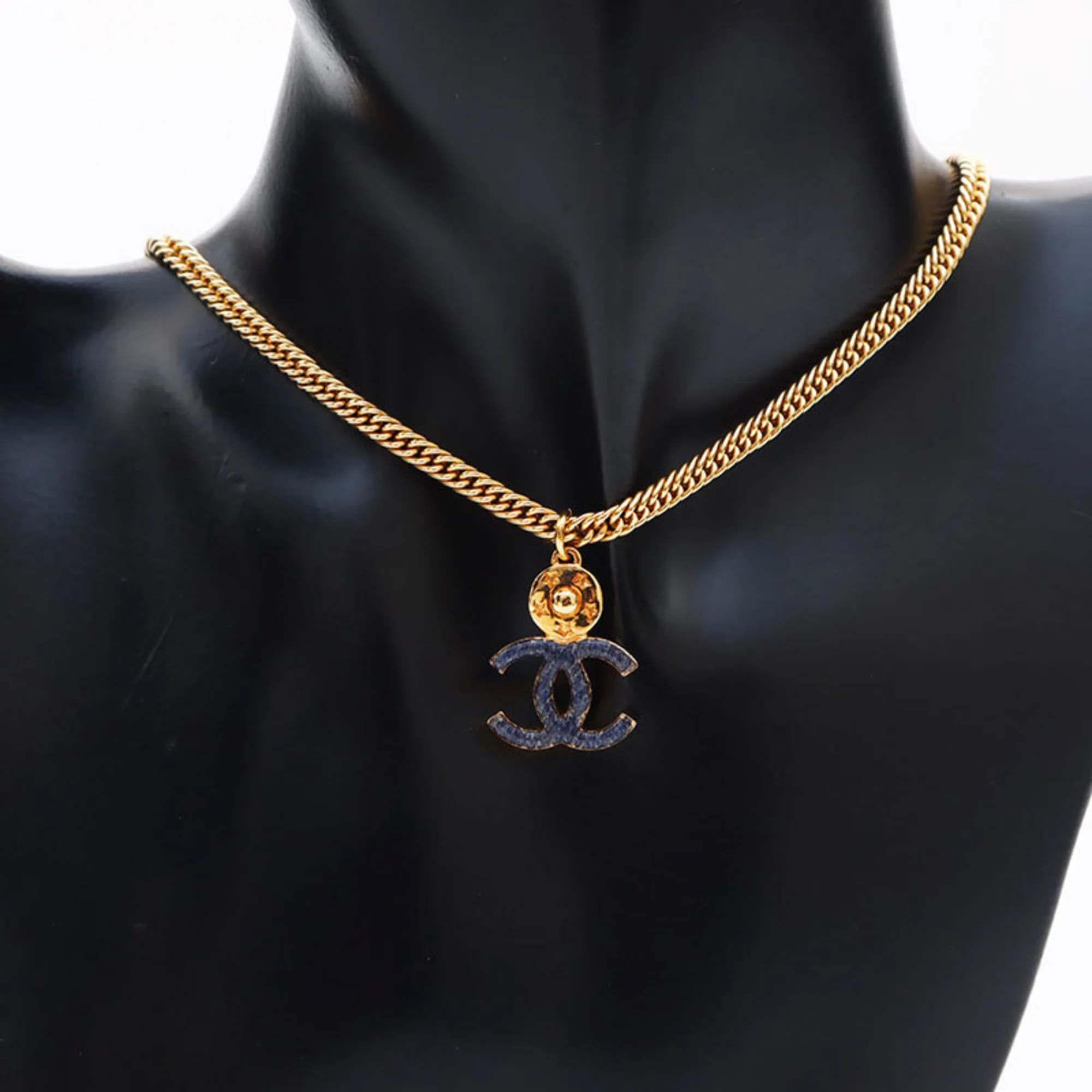 CC Logo Star Pendant Necklace Gold-Tone Metal - Image 9