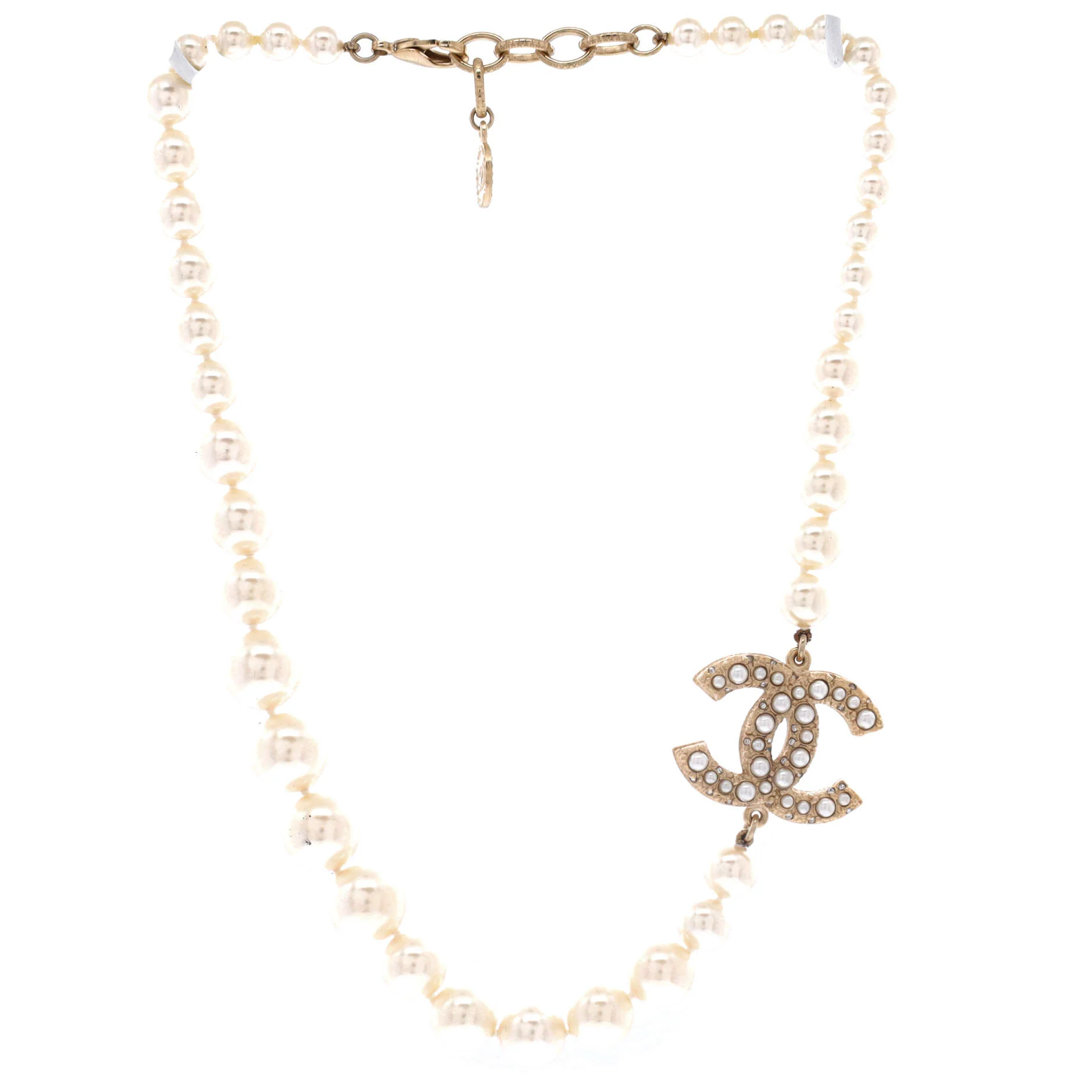 CC Station Short Necklace Faux Pearls and Metal - Image 2
