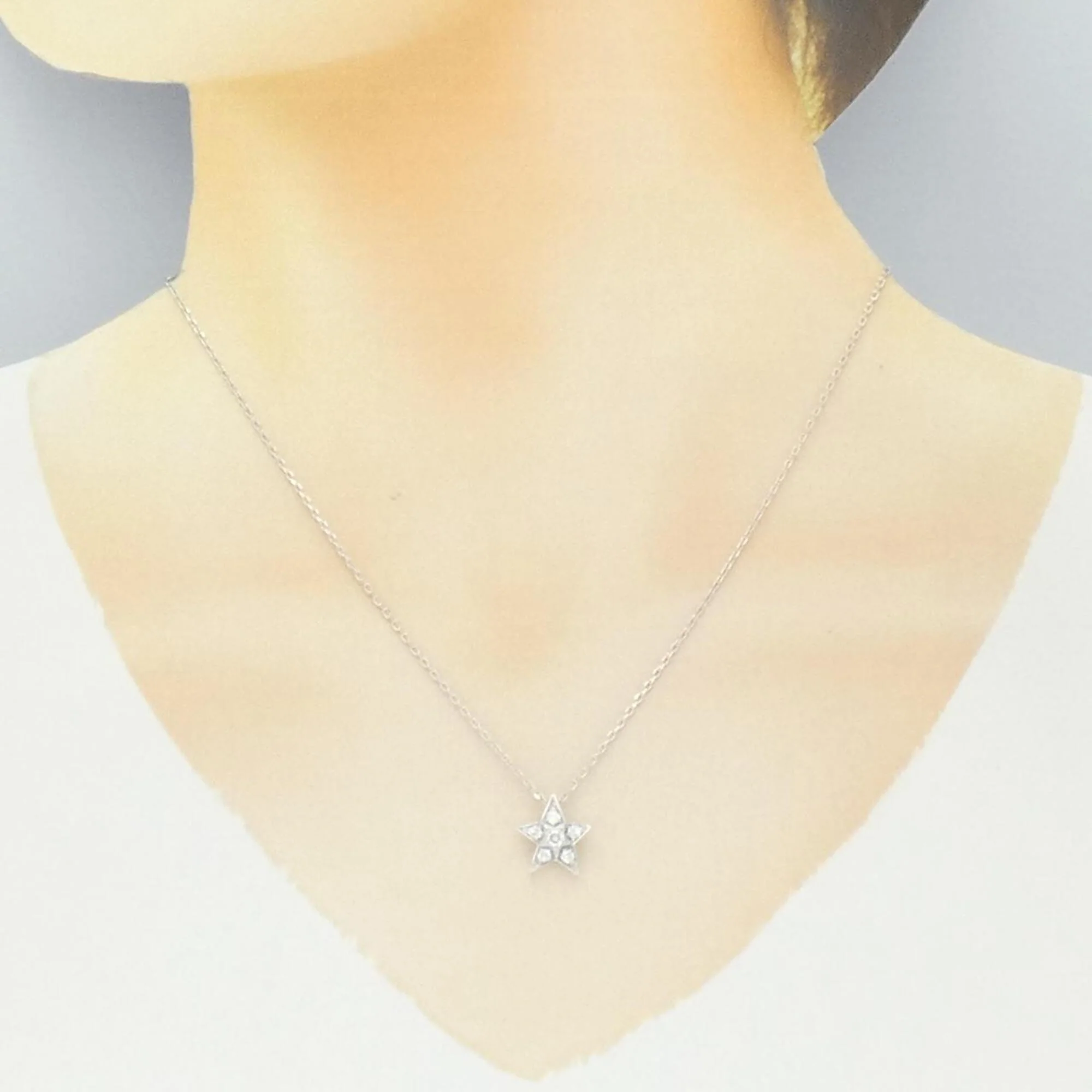Pendant Necklace 18K White Gold Small with Diamond - Image 6