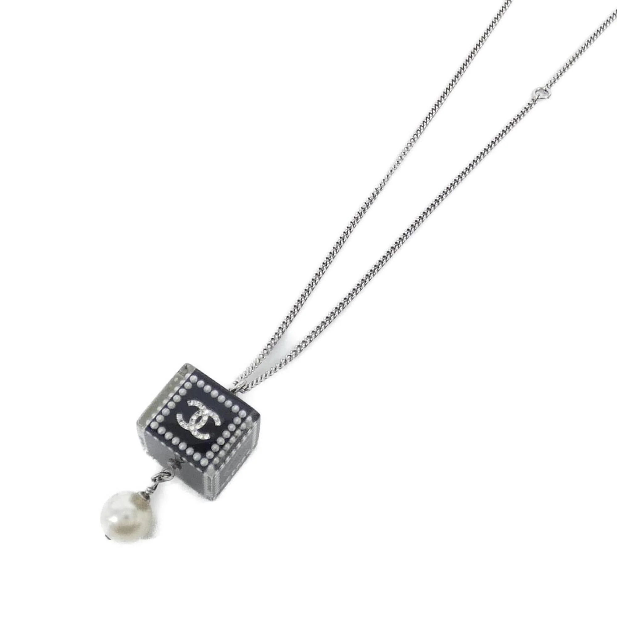 Pendant Necklace Metal