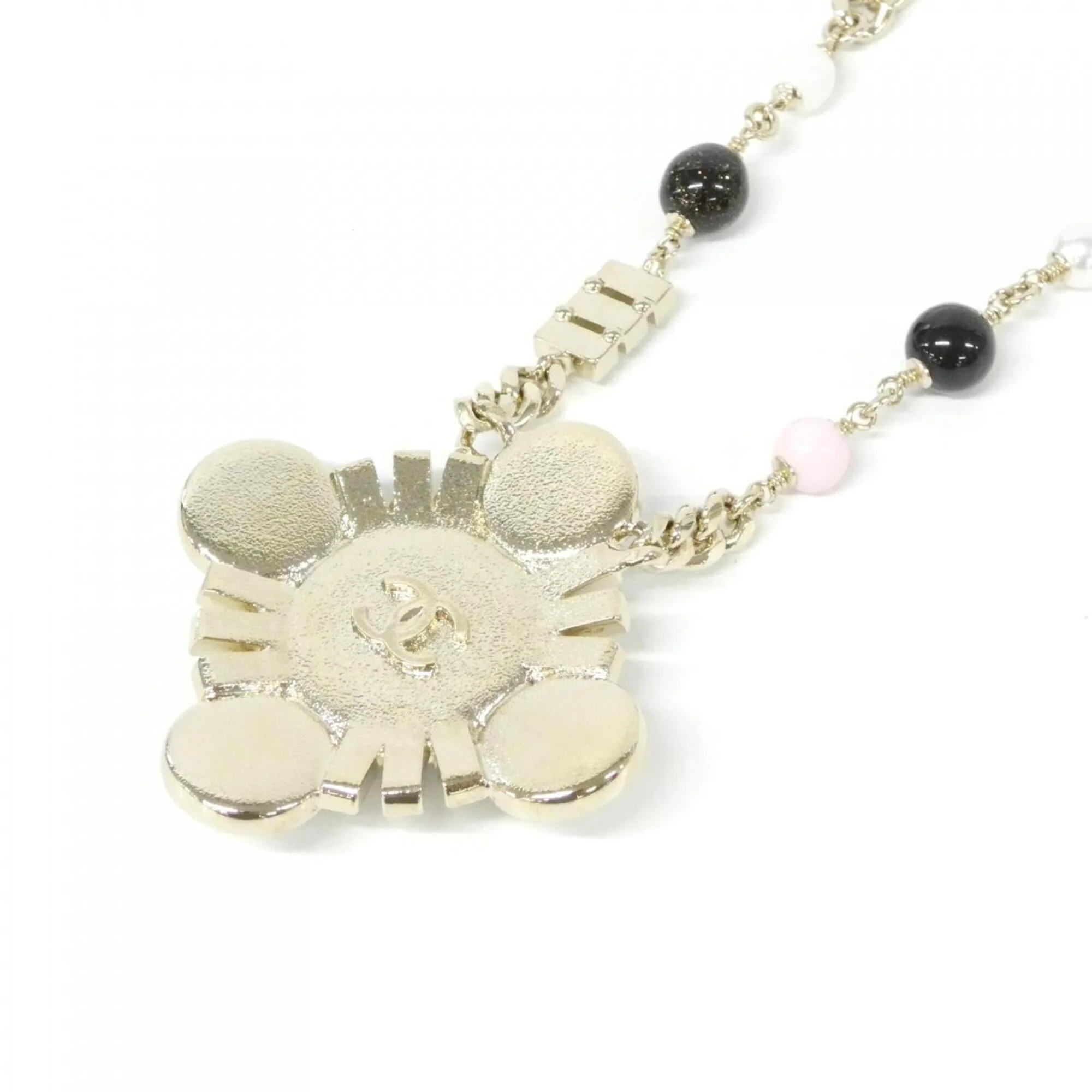 Pendant Necklace Metal Black and White - Image 3