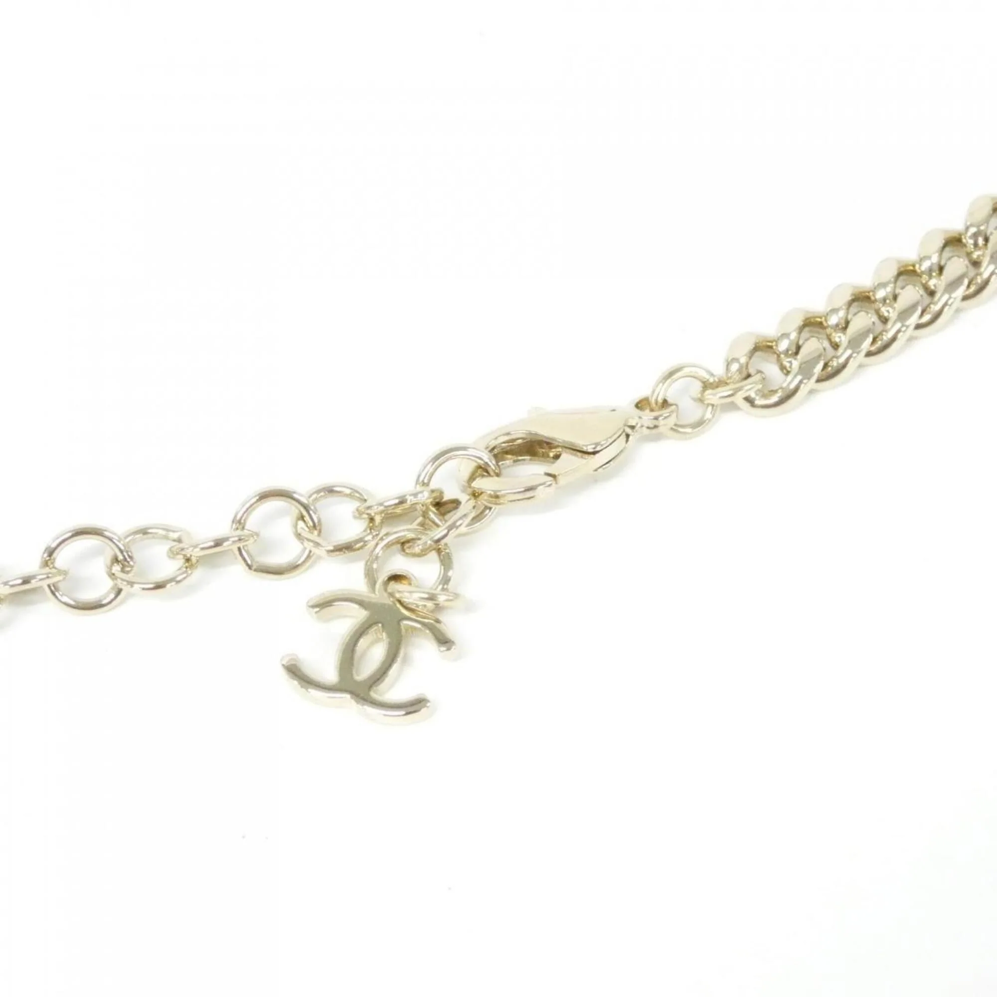 Pendant Necklace Metal Black and White - Image 4