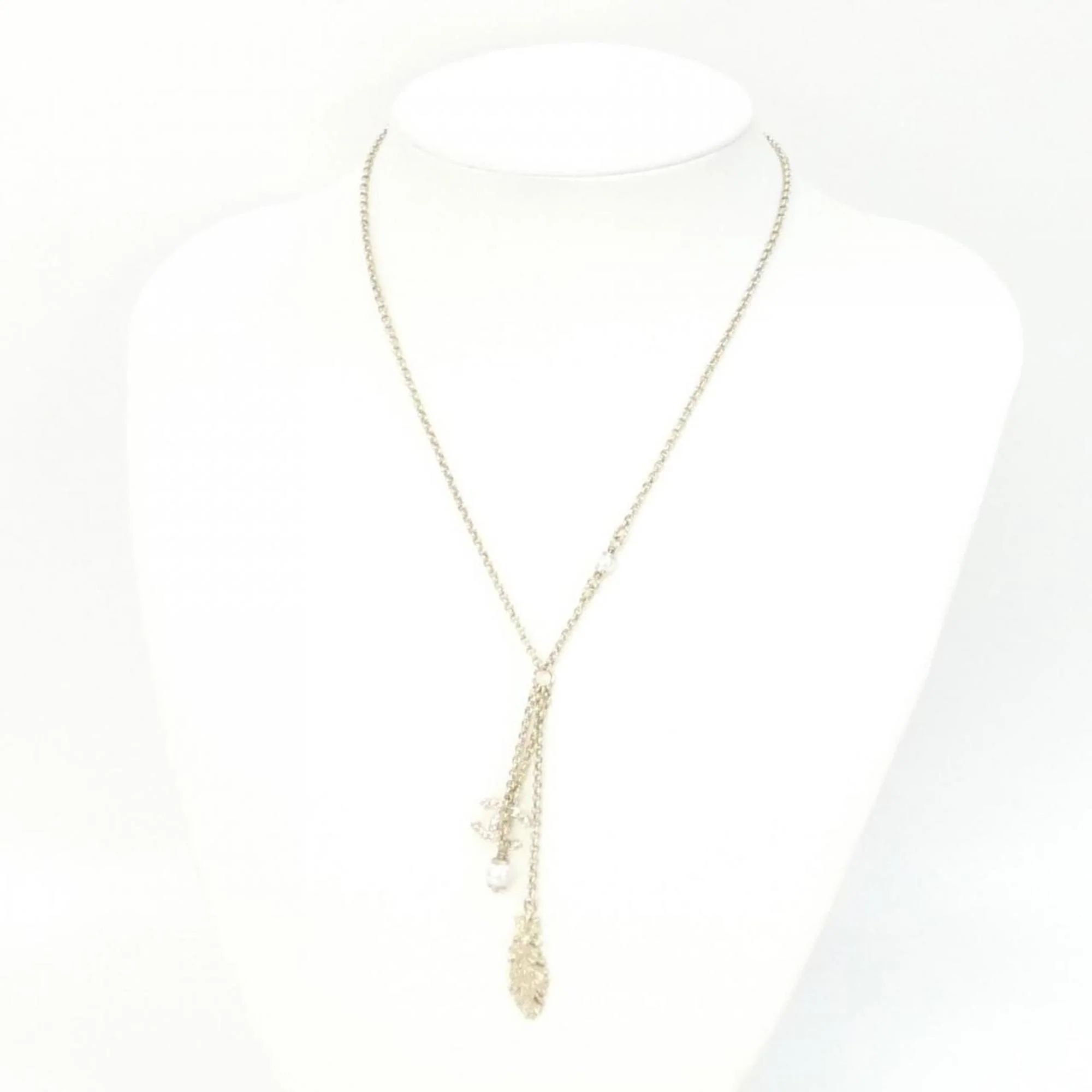 Pendant Necklace Metal Gold and White - Image 5