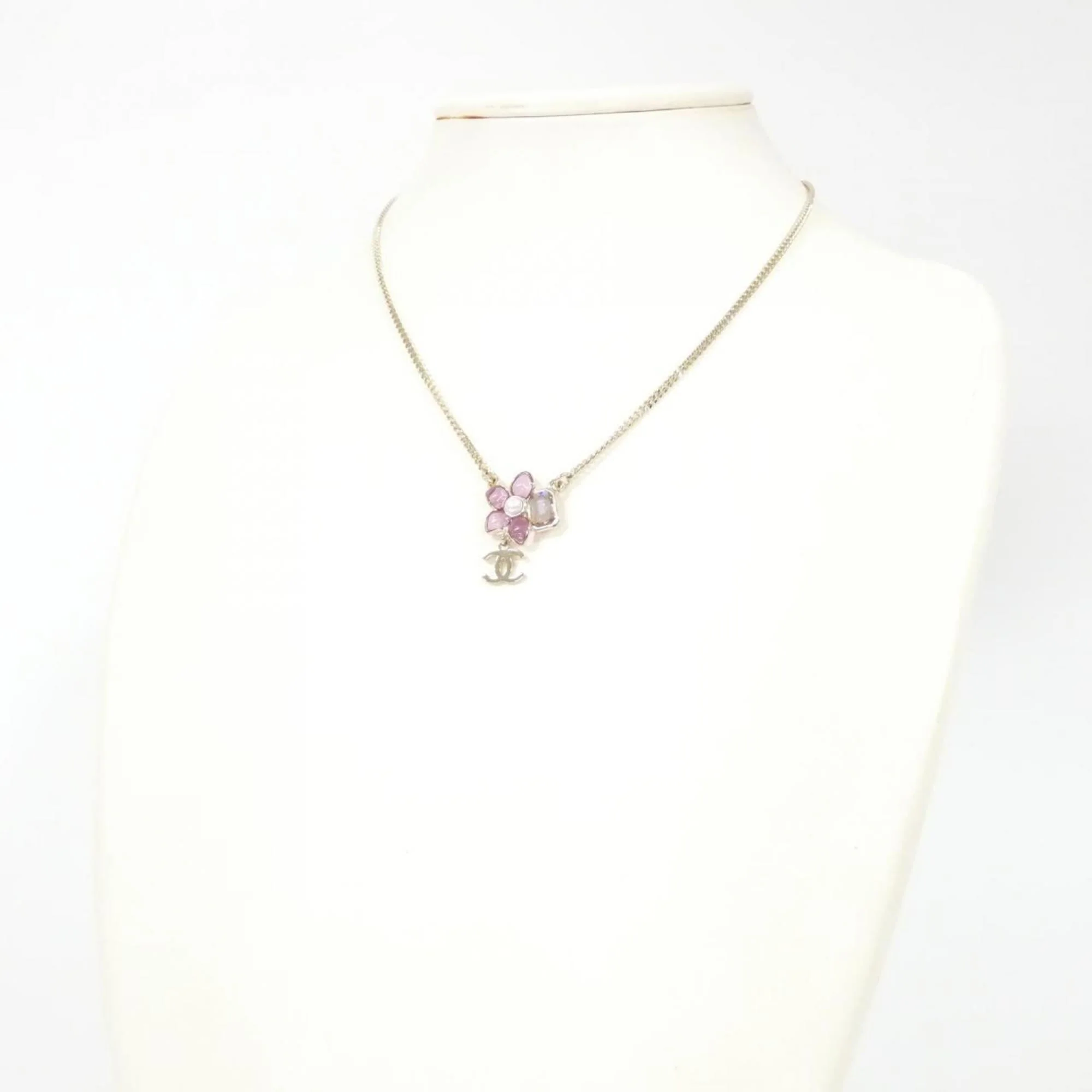 Pendant Necklace Metal Pink and White - Image 5