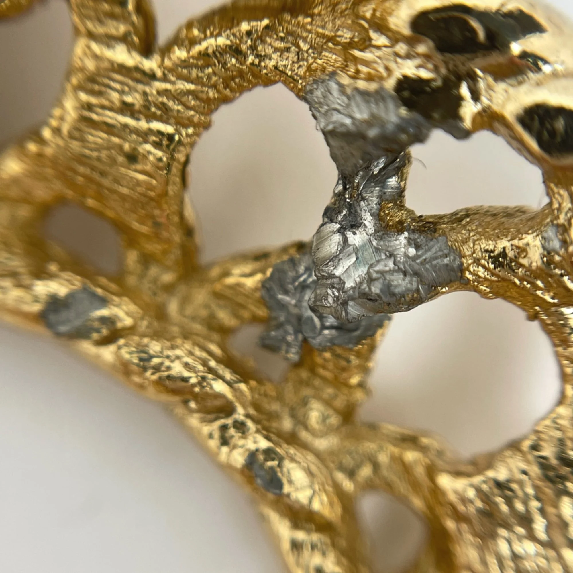 Oval Pendant Necklace Gold - Image 4