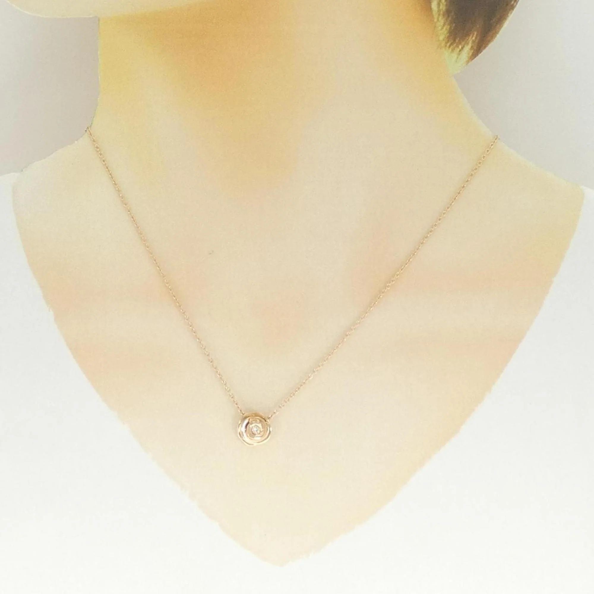 Pendant Necklace 18K Rose Gold with Diamond - Image 6