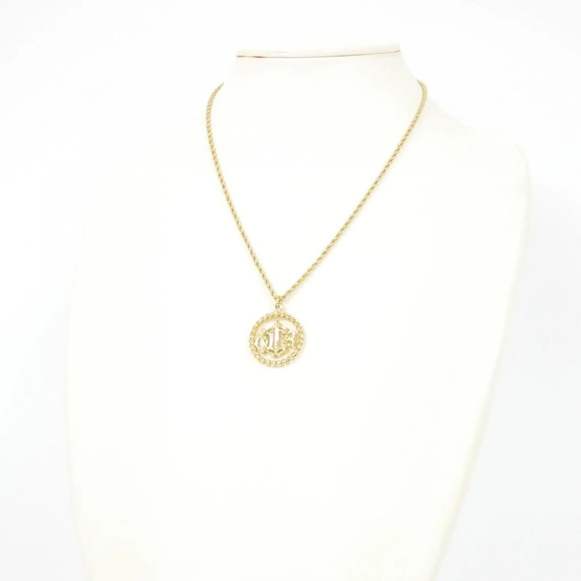 Pendant Necklace Gold - Image 5