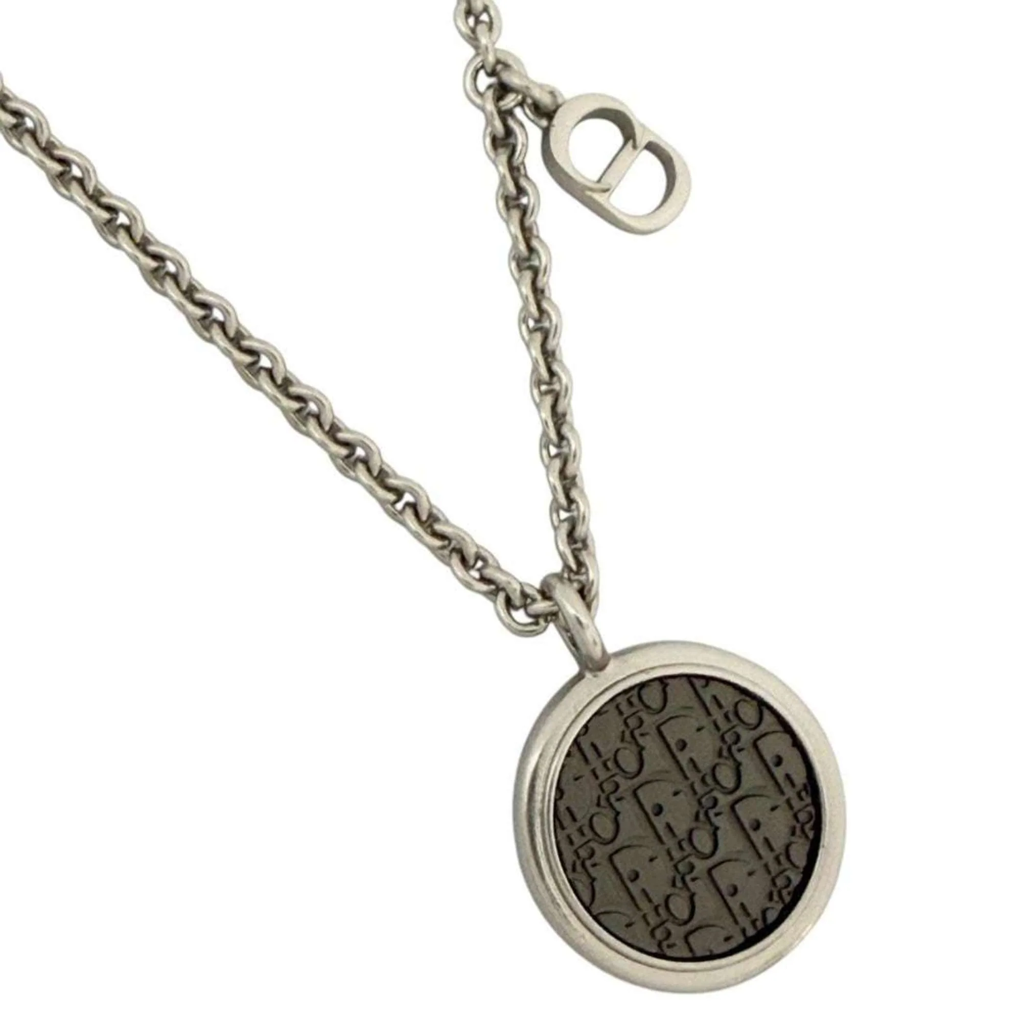 Pendant Necklace Metal Black and Silver - Image 3