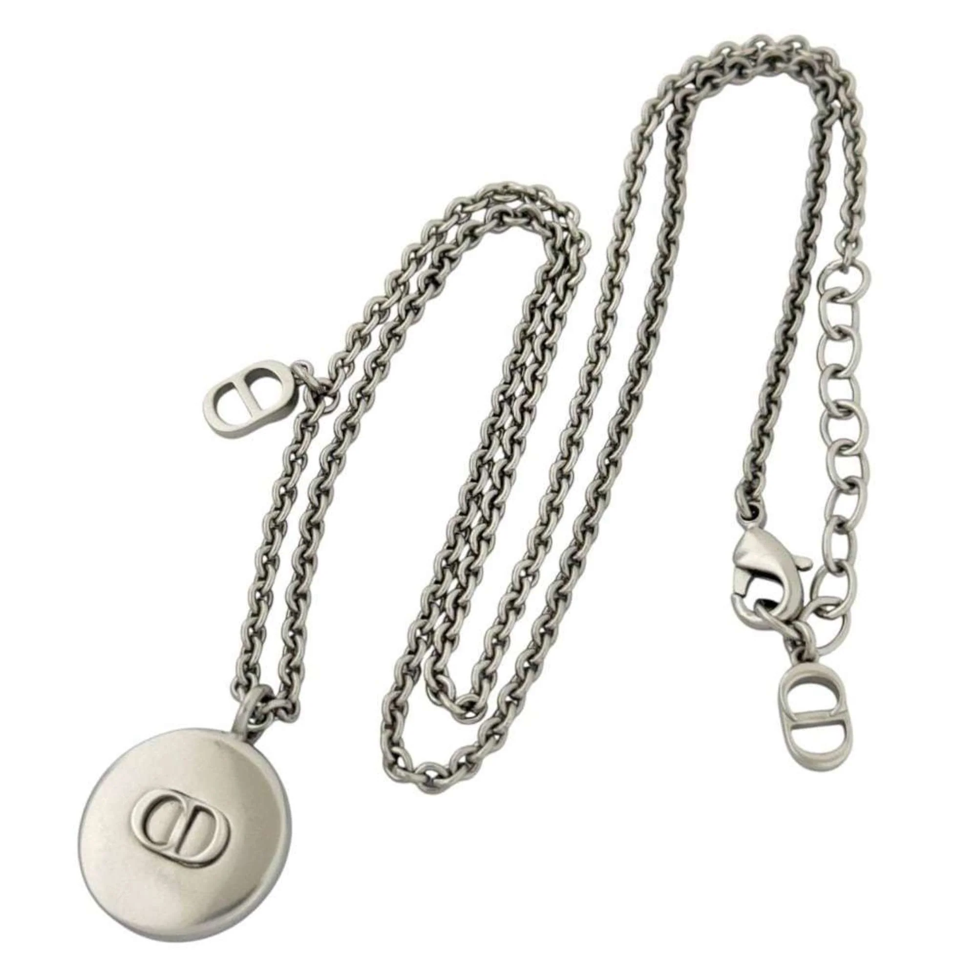 Pendant Necklace Metal Black and Silver - Image 4