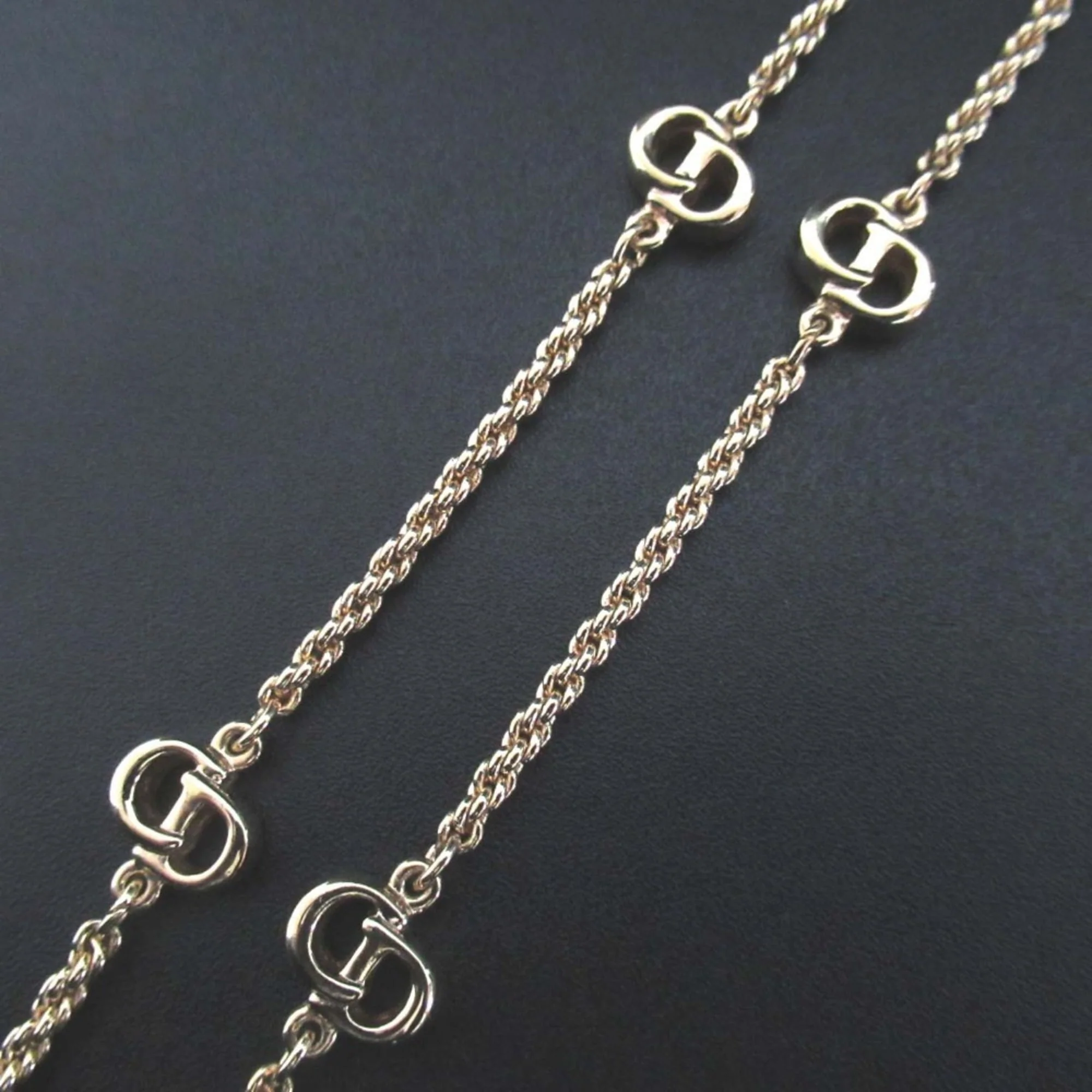 Vintage Long Pendant Necklace Gold - Image 3