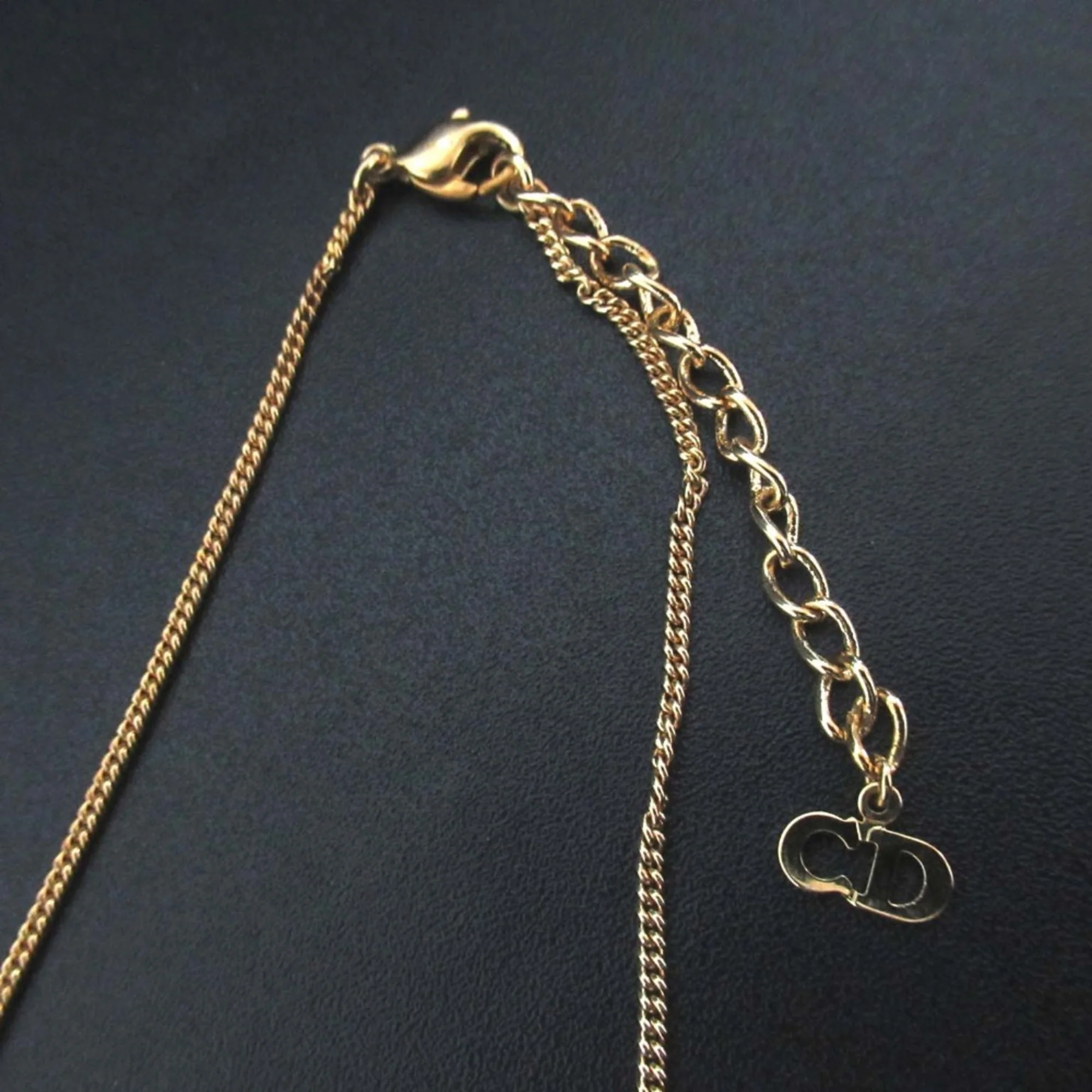 Vintage Pendant Necklace Gold - Image 4