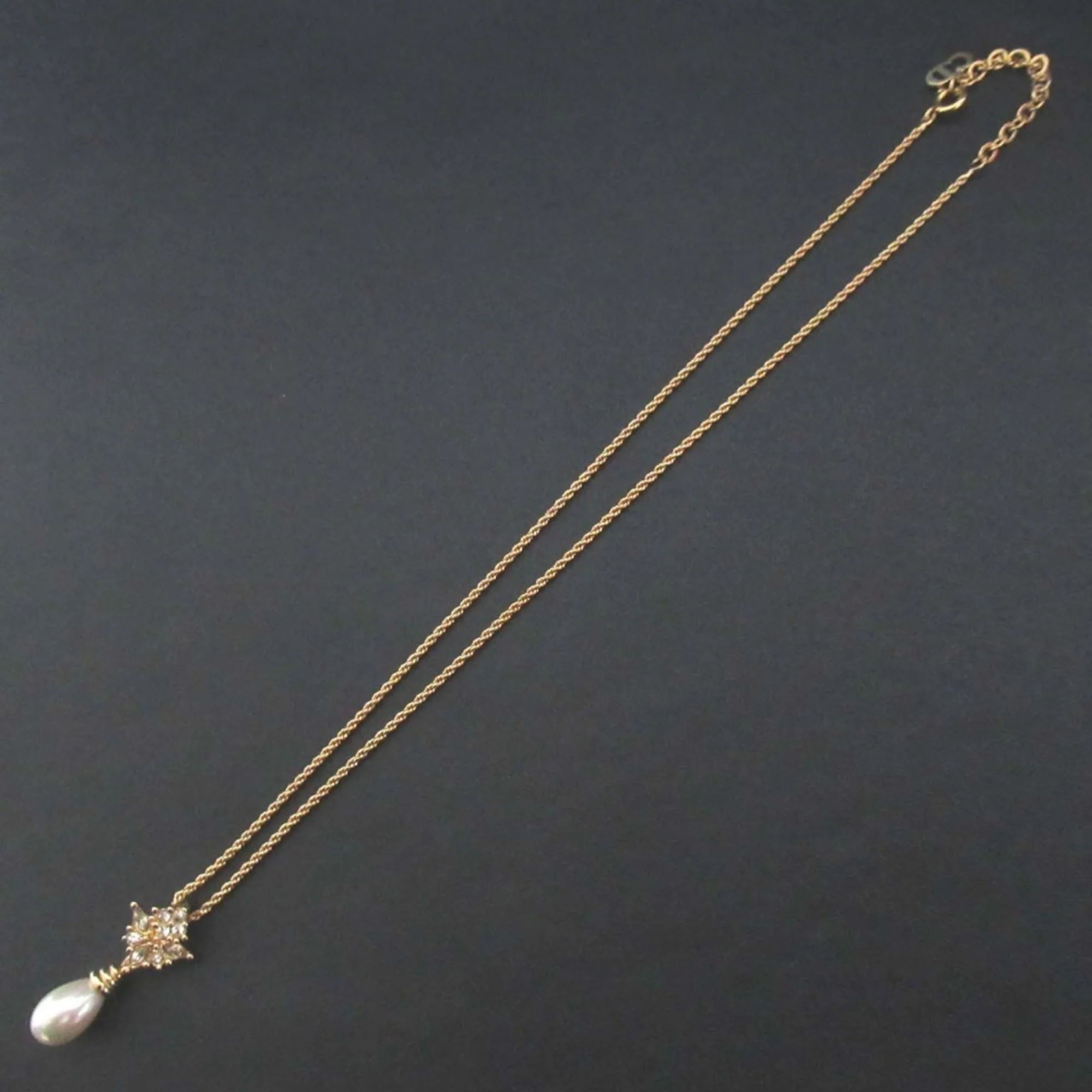 Vintage Pendant Necklace Gold with Faux Pearl and Rhinestone - Image 2