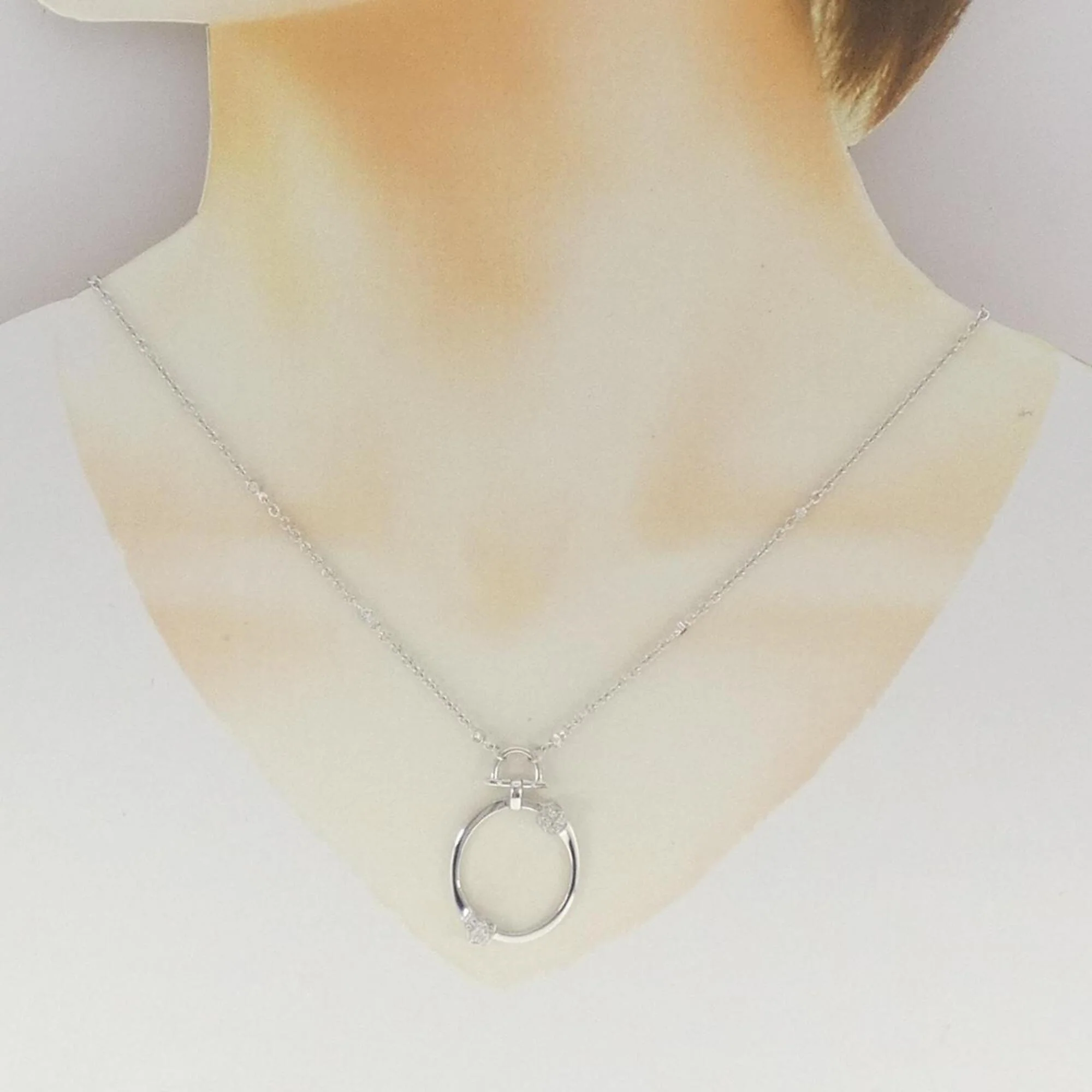 Pendant Necklace 18K White Gold with Diamond - Image 8