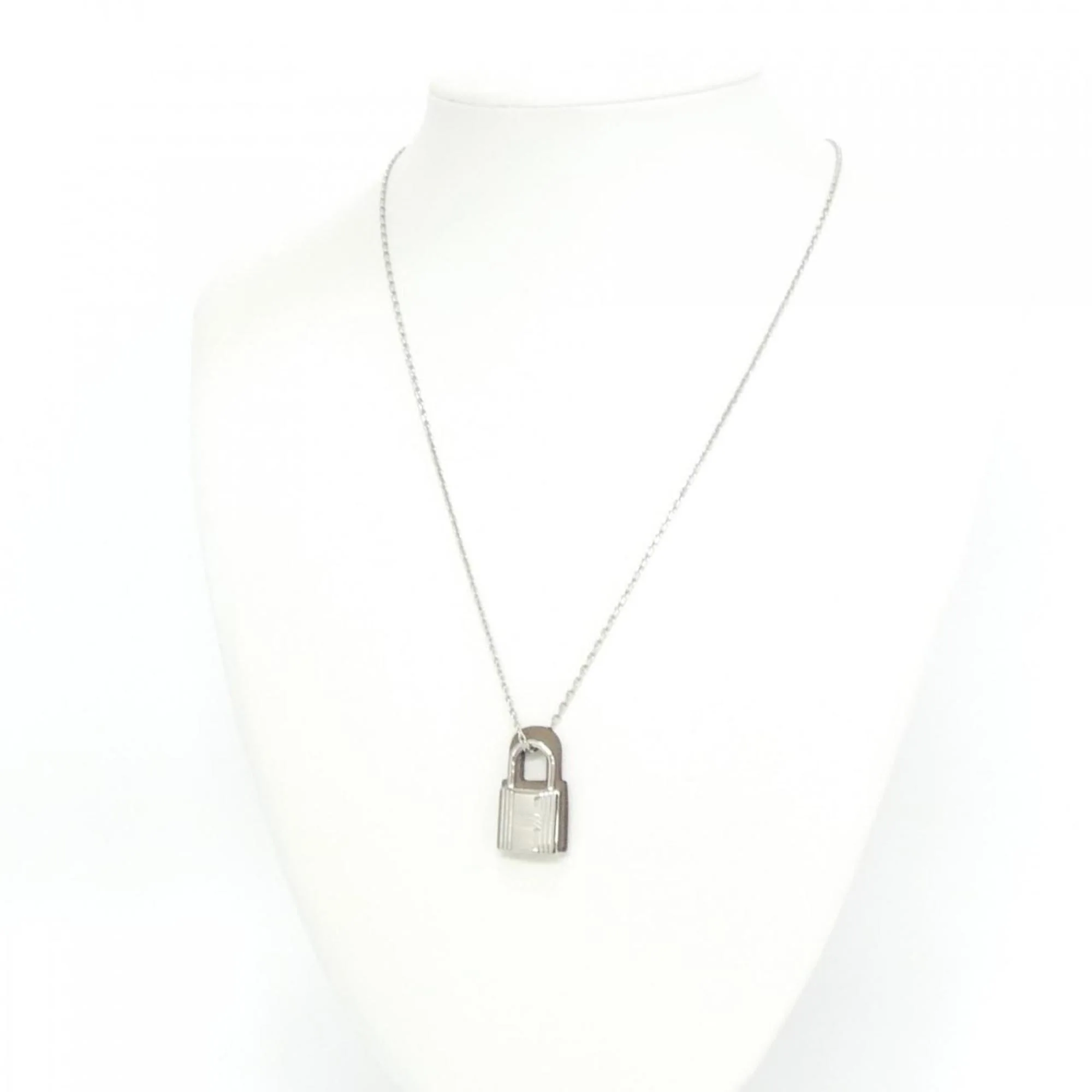 O'Kelly Pendant Necklace Swift Leather Etoupe Gray Mini - Image 5