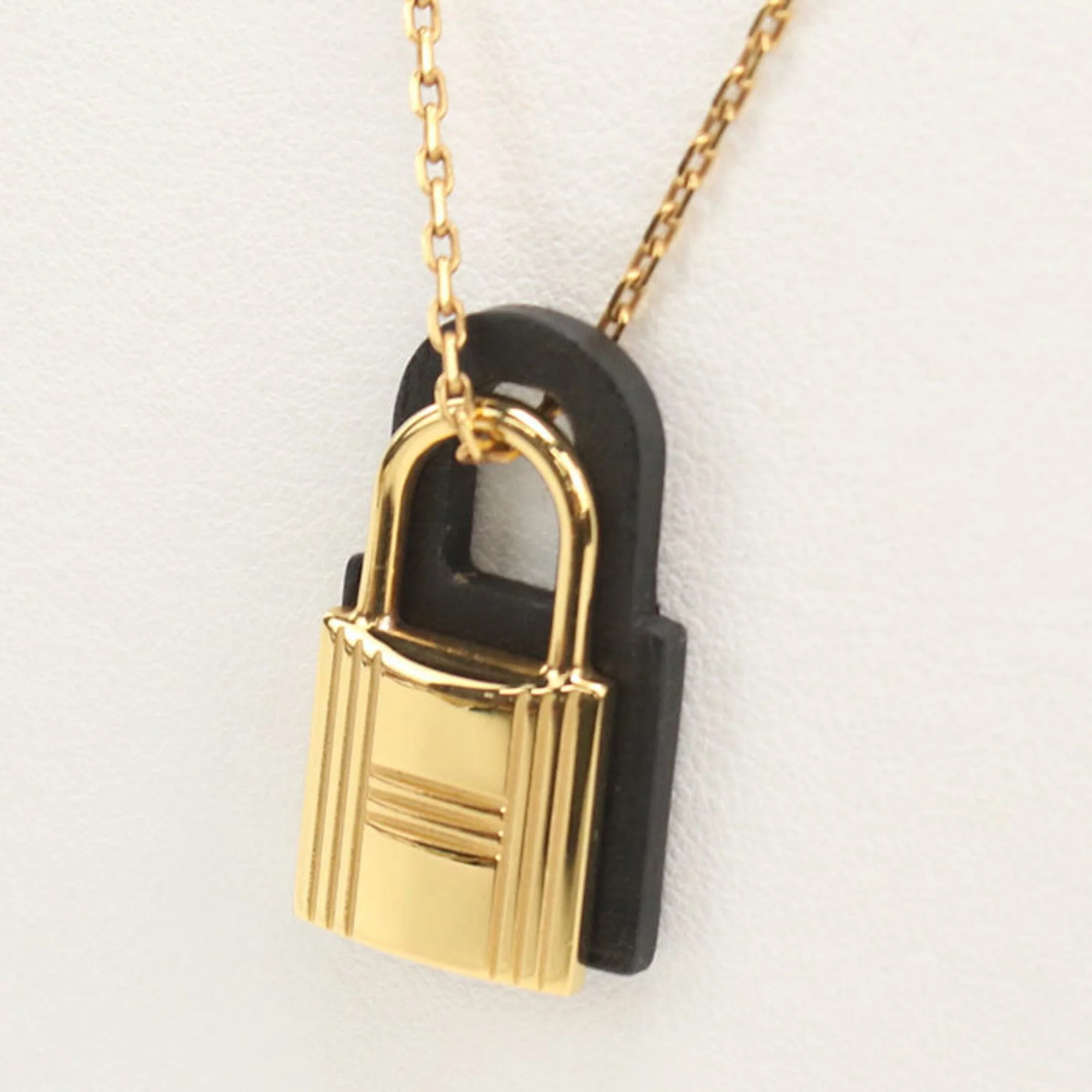 O'Kelly PM Pendant Necklace Metal Gold - Image 2
