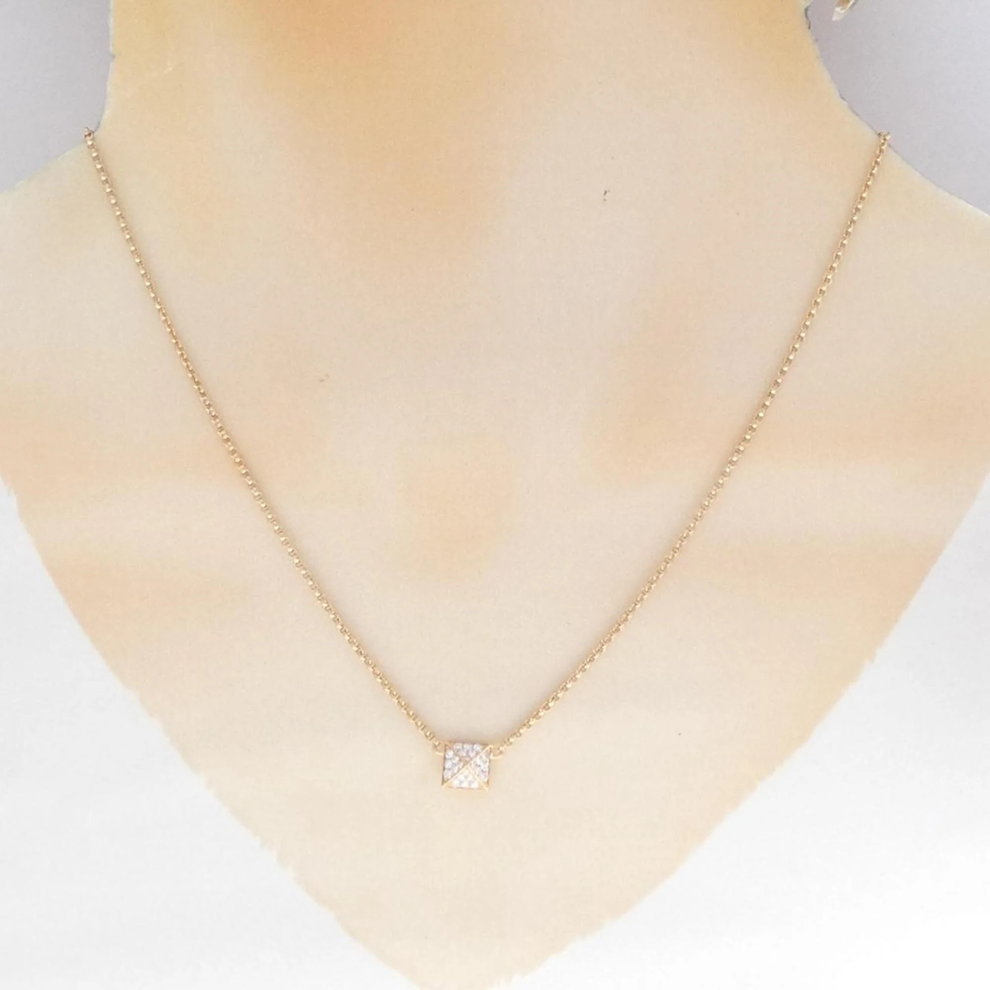 Pendant Necklace 18K Rose Gold with Diamond - Image 6