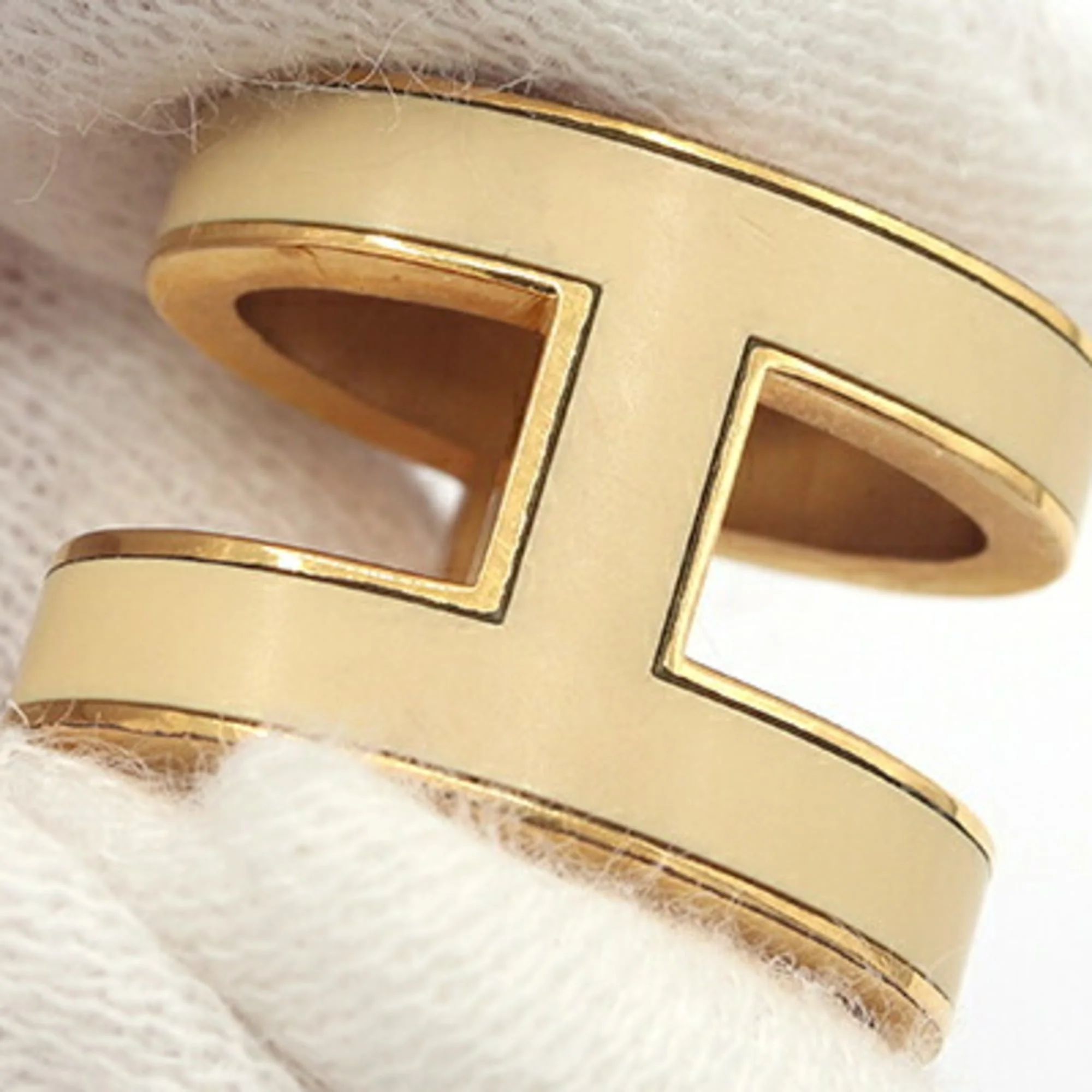 Pop H Pendant Necklace Gold-Tone Metal - Image 4
