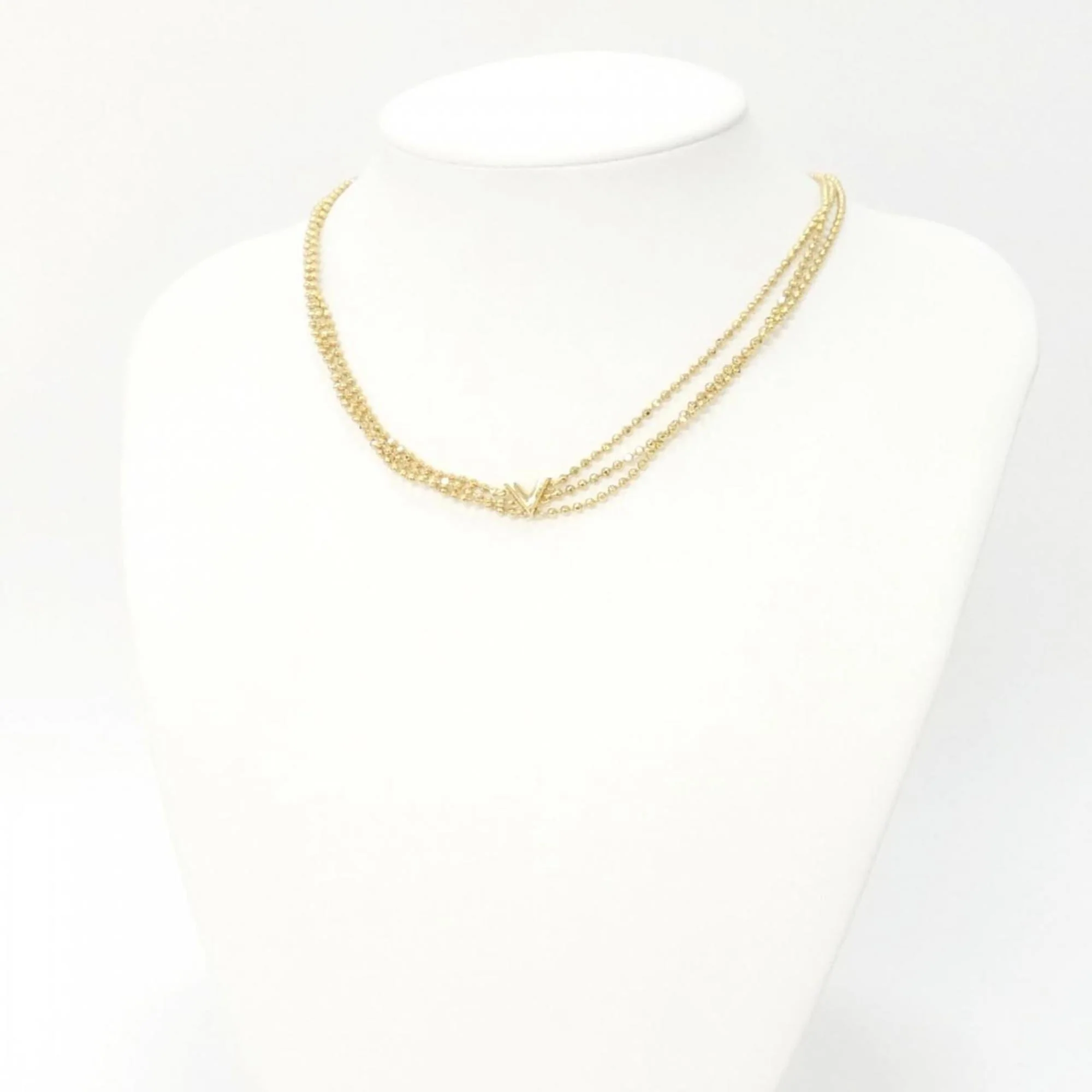 Collier Essential V Skin Pendant Necklace Gold - Image 5