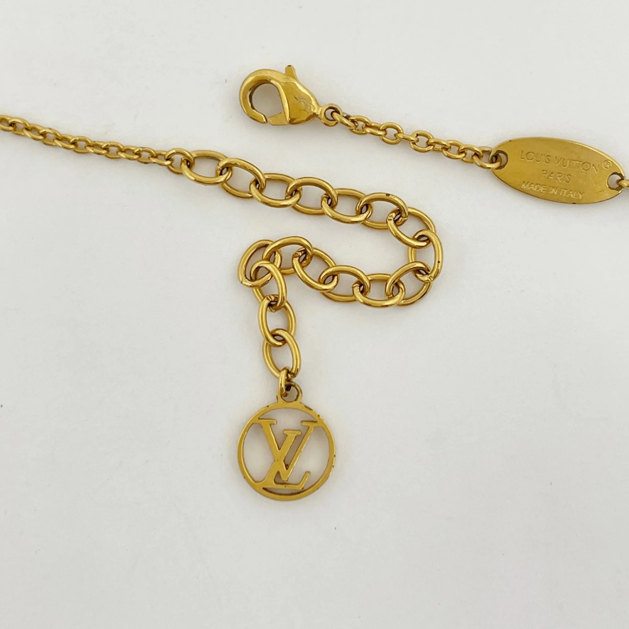Pendant Necklace Gold - Image 3