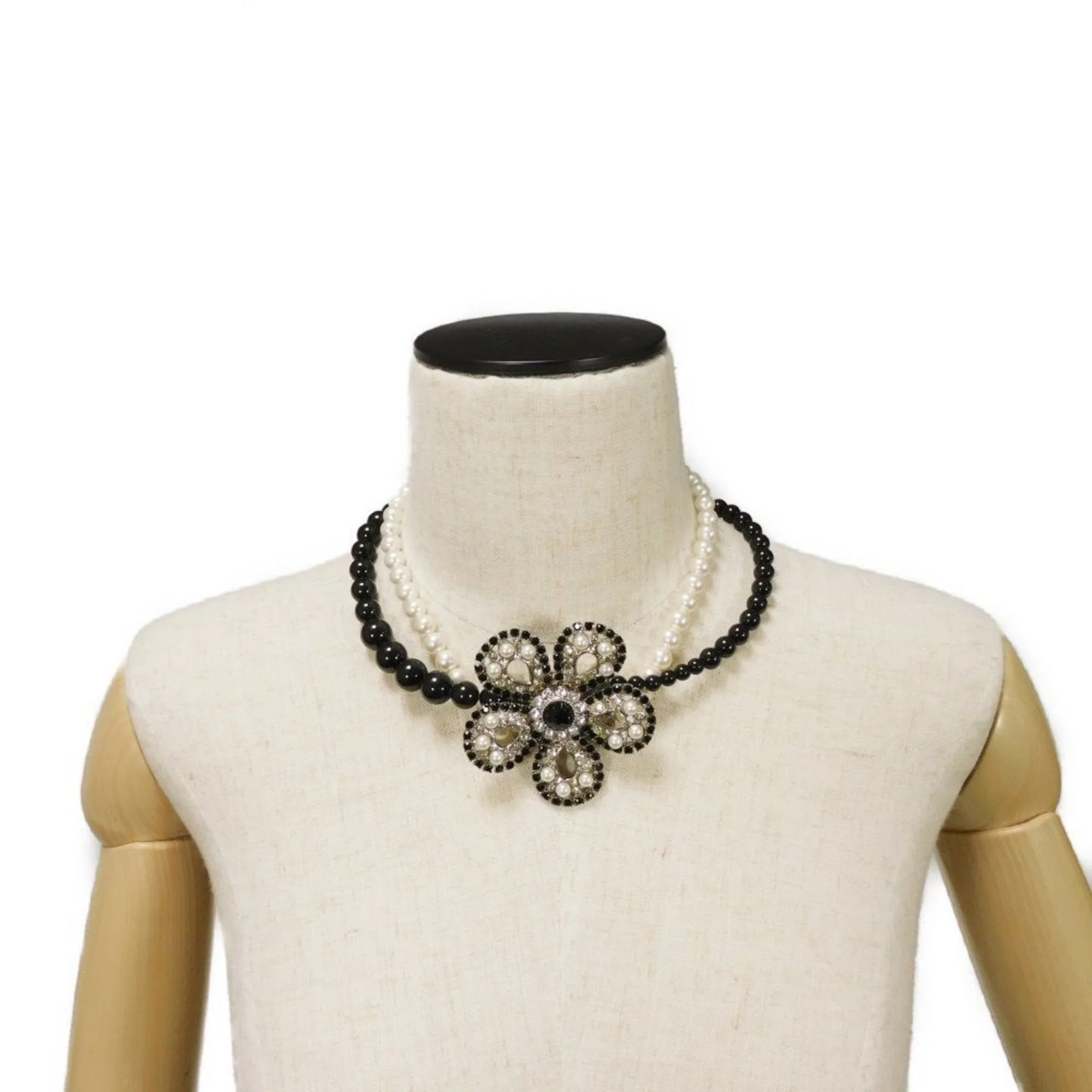 Pendant Necklace Metal and Rhinestone White - Image 9