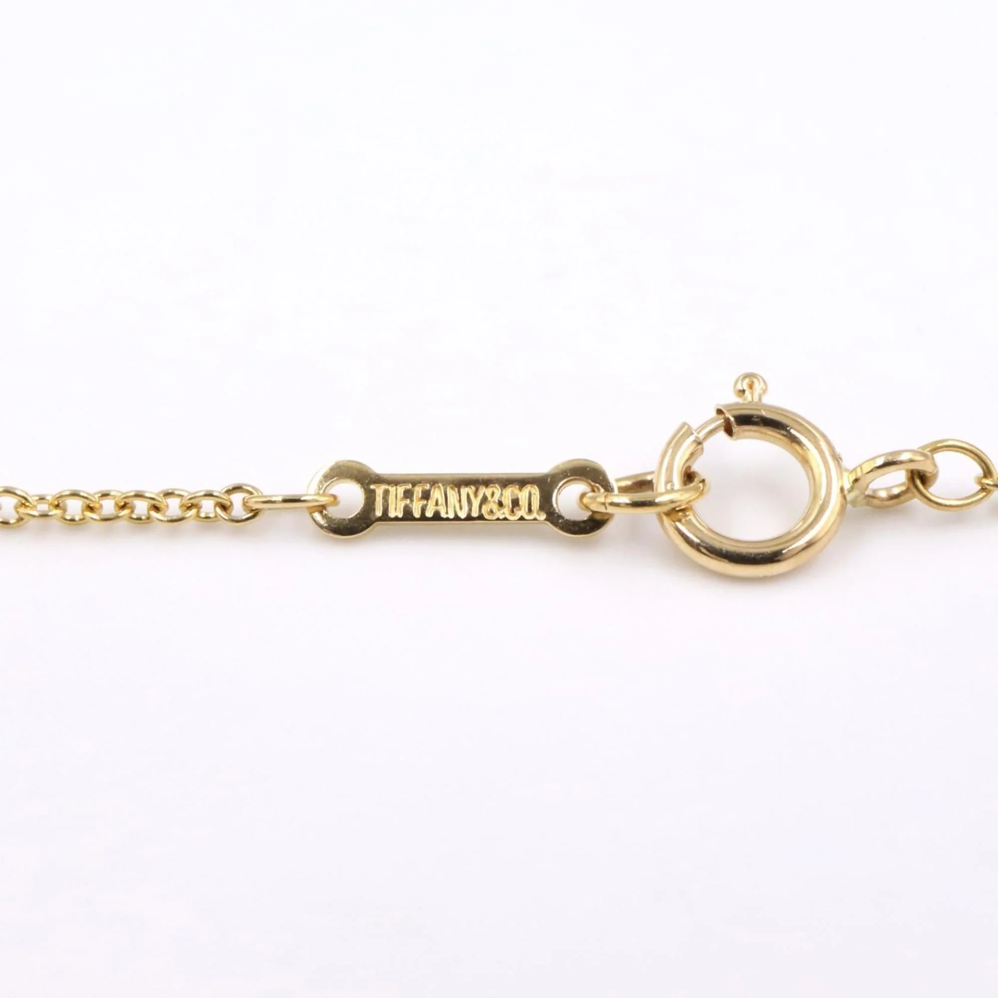 Loving Heart Pendant Necklace 18K Yellow Gold - Image 4