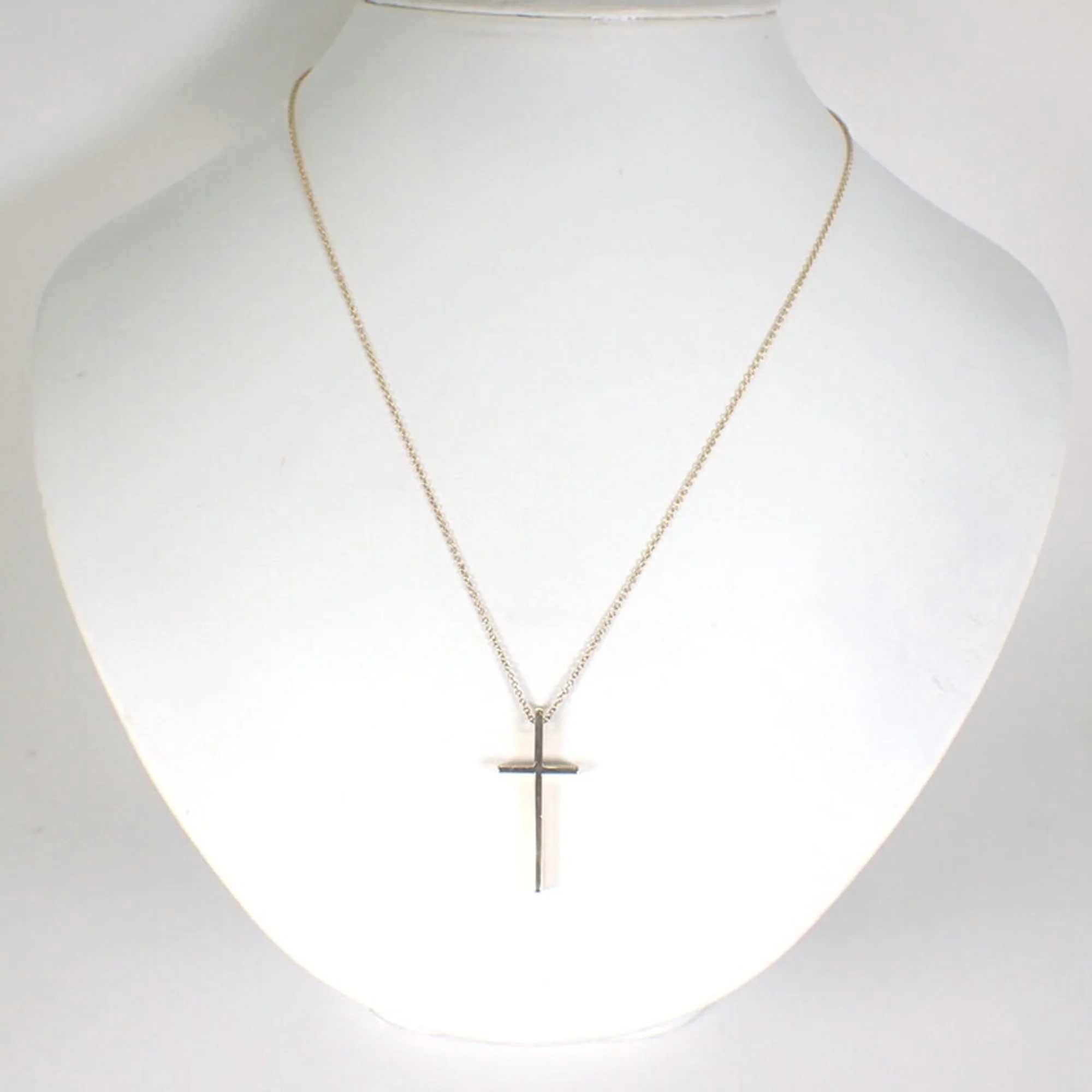 Metro Cross Pendant Necklace 18K Yellow Gold - Image 3