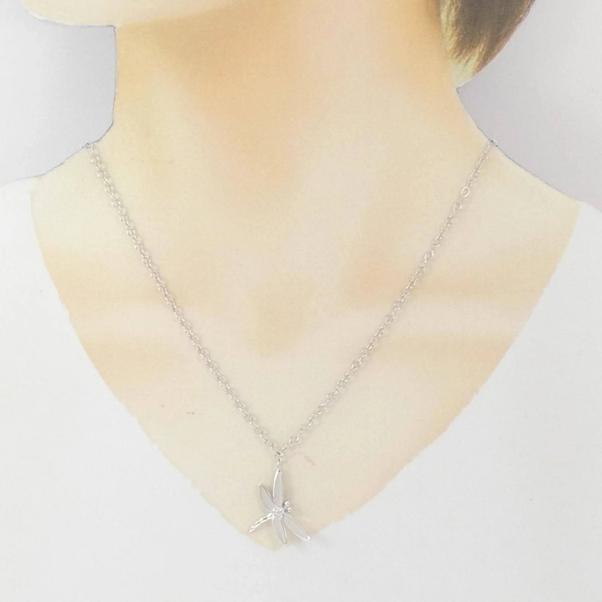 Pendant Necklace 18K White Gold with Diamond - Image 6