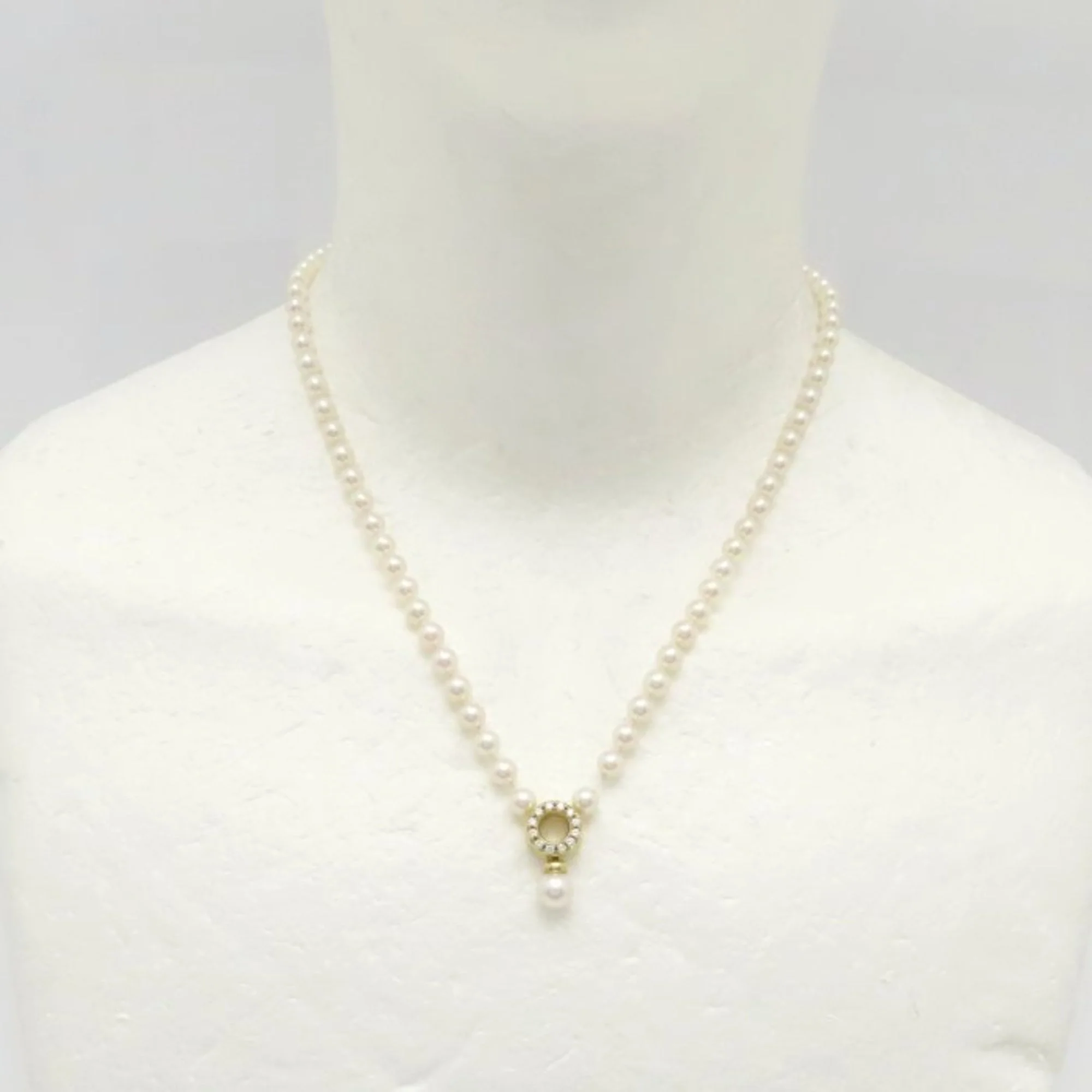 Pendant Necklace 18K Yellow Gold Pearl and Diamond - Image 3