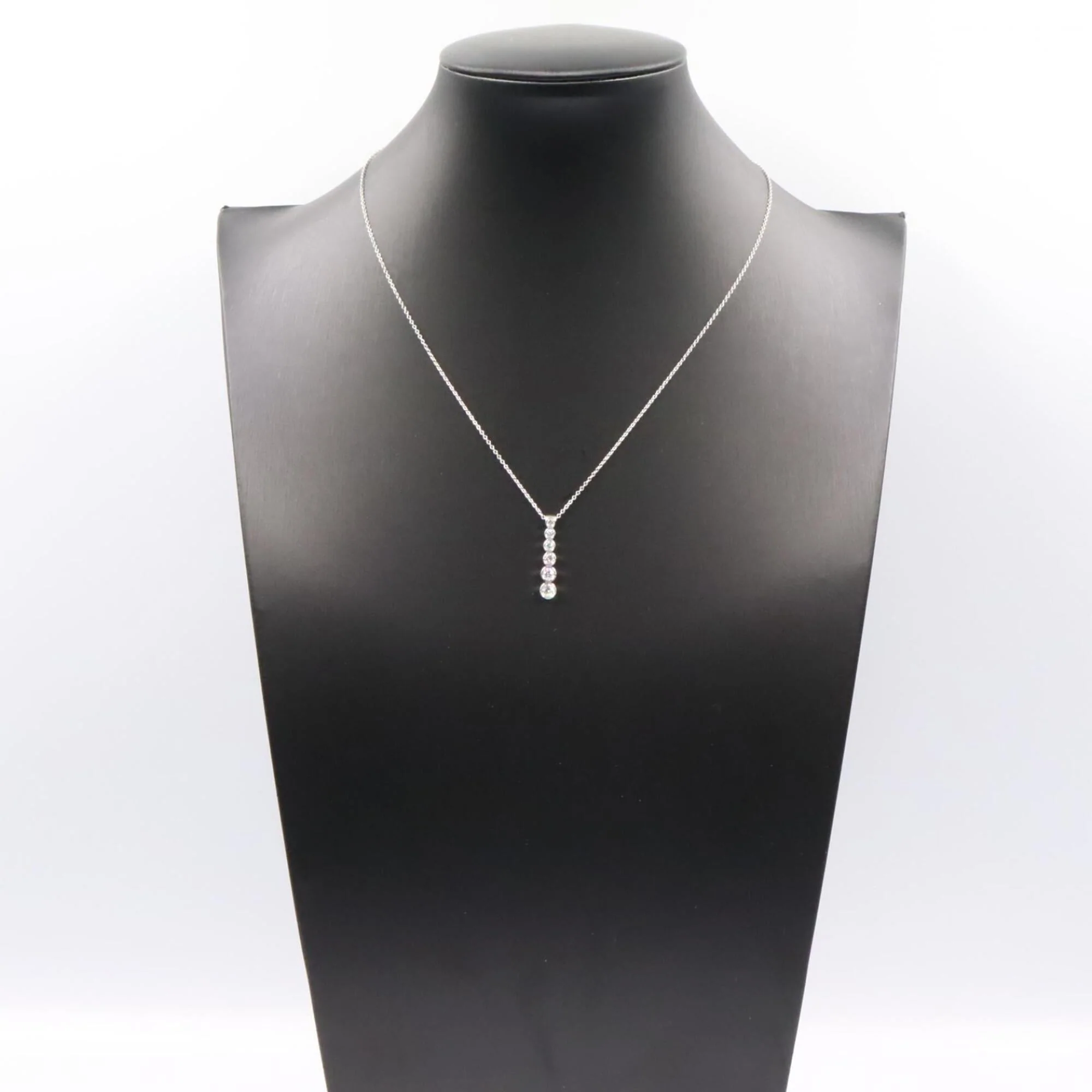 Pendant Necklace Platinum with Diamond - Image 8