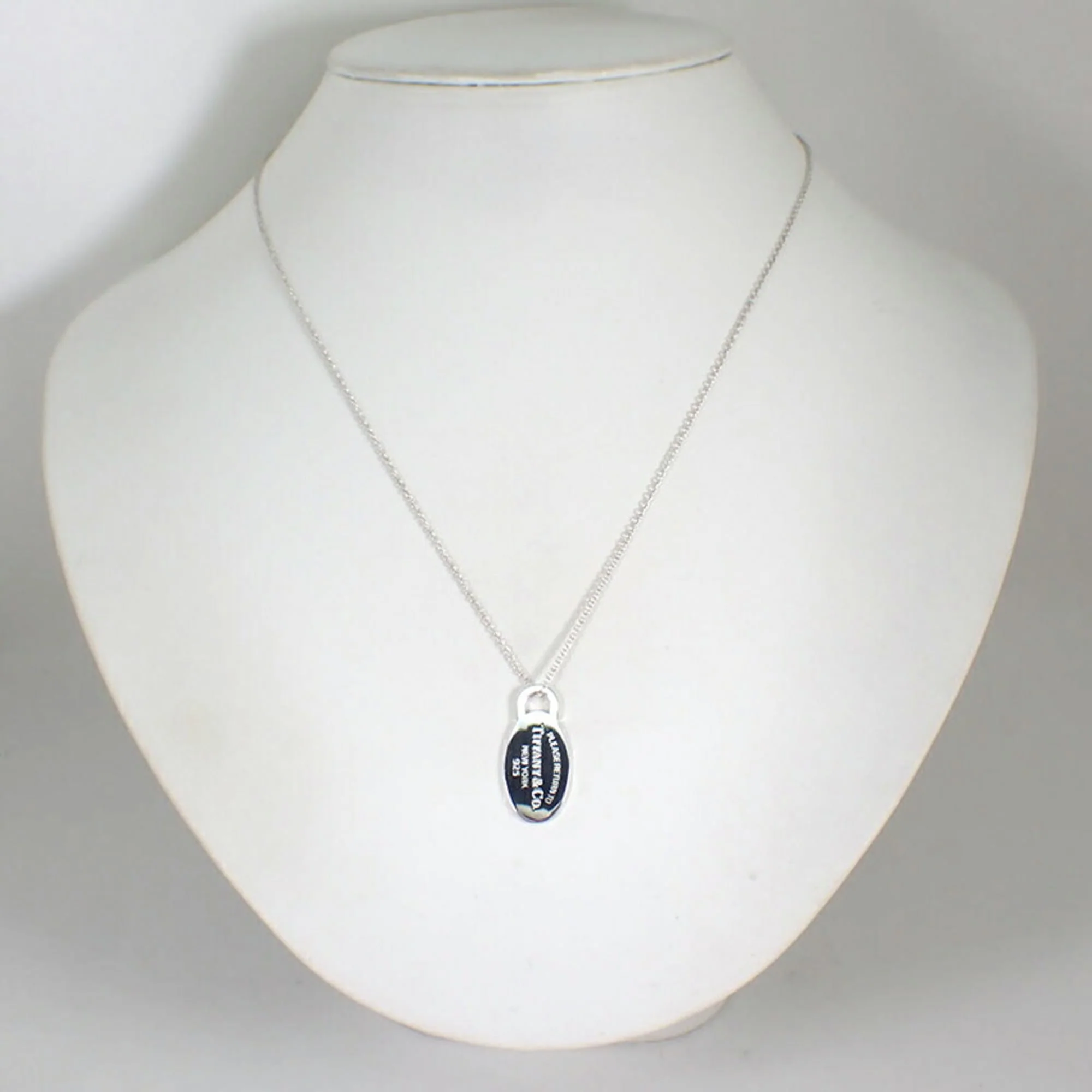 Return To Tiffany Oval Pendant Necklace Sterling Silver - Image 3