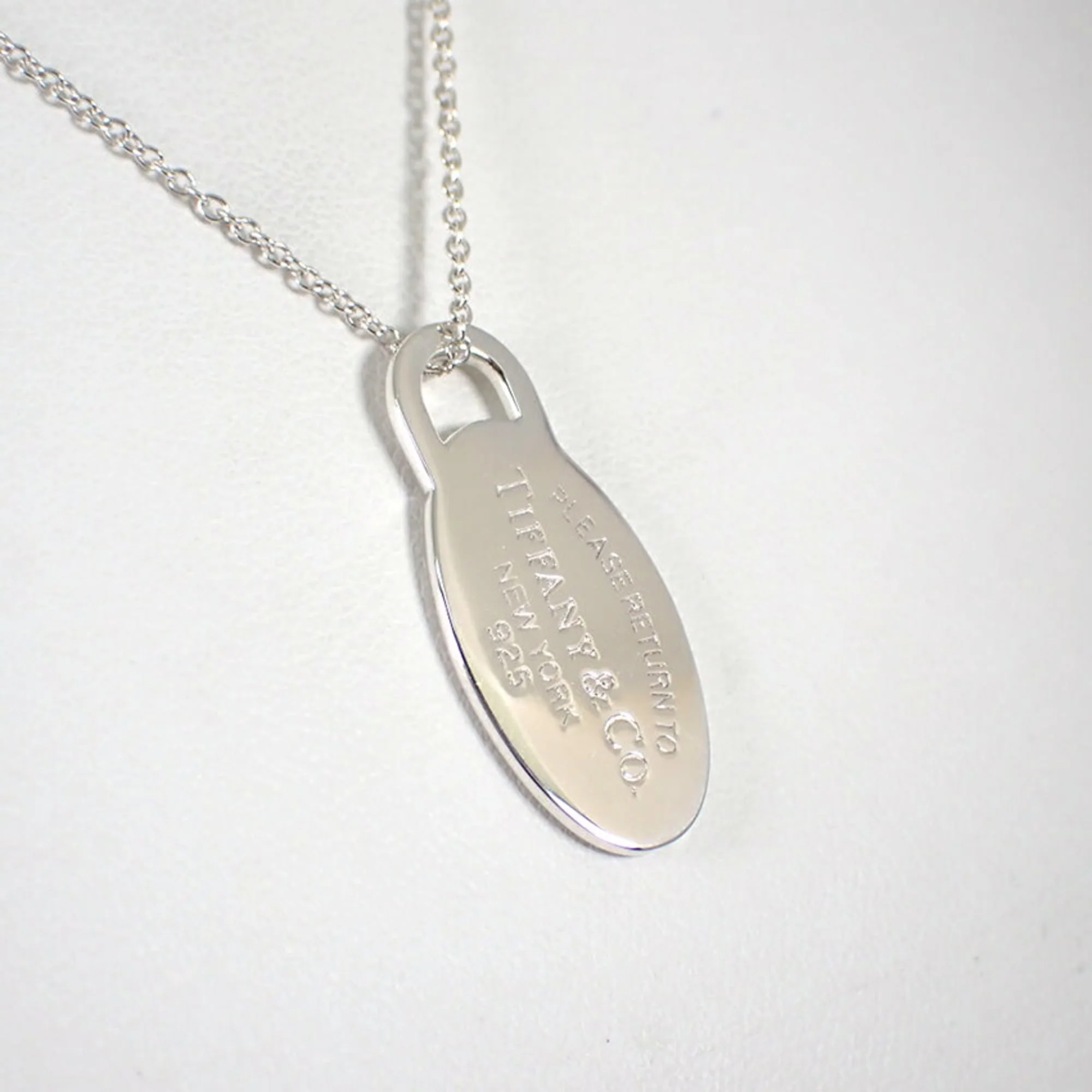 Return To Tiffany Oval Pendant Necklace Sterling Silver - Image 4