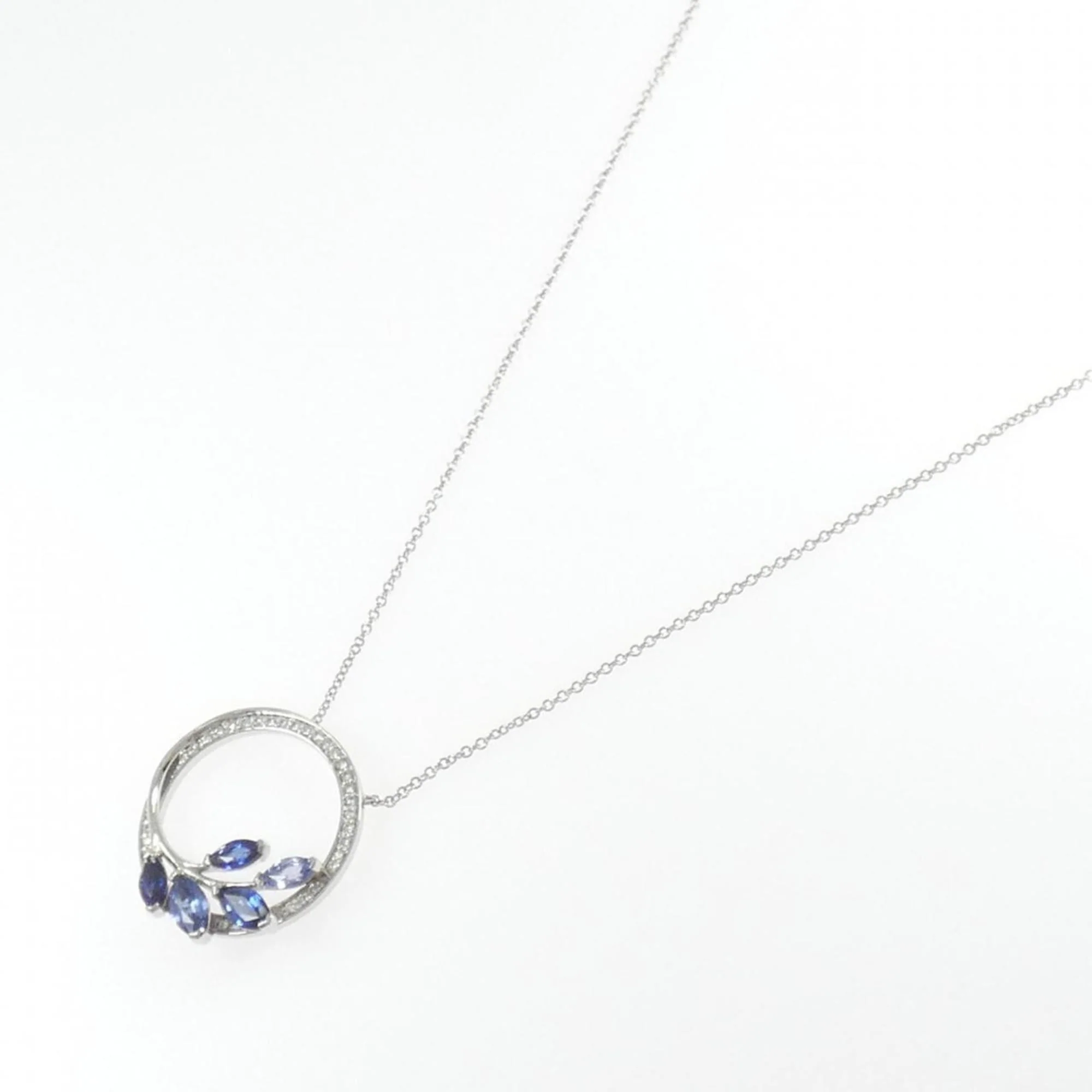 Victoria Pendant Necklace Platinum - Image 2