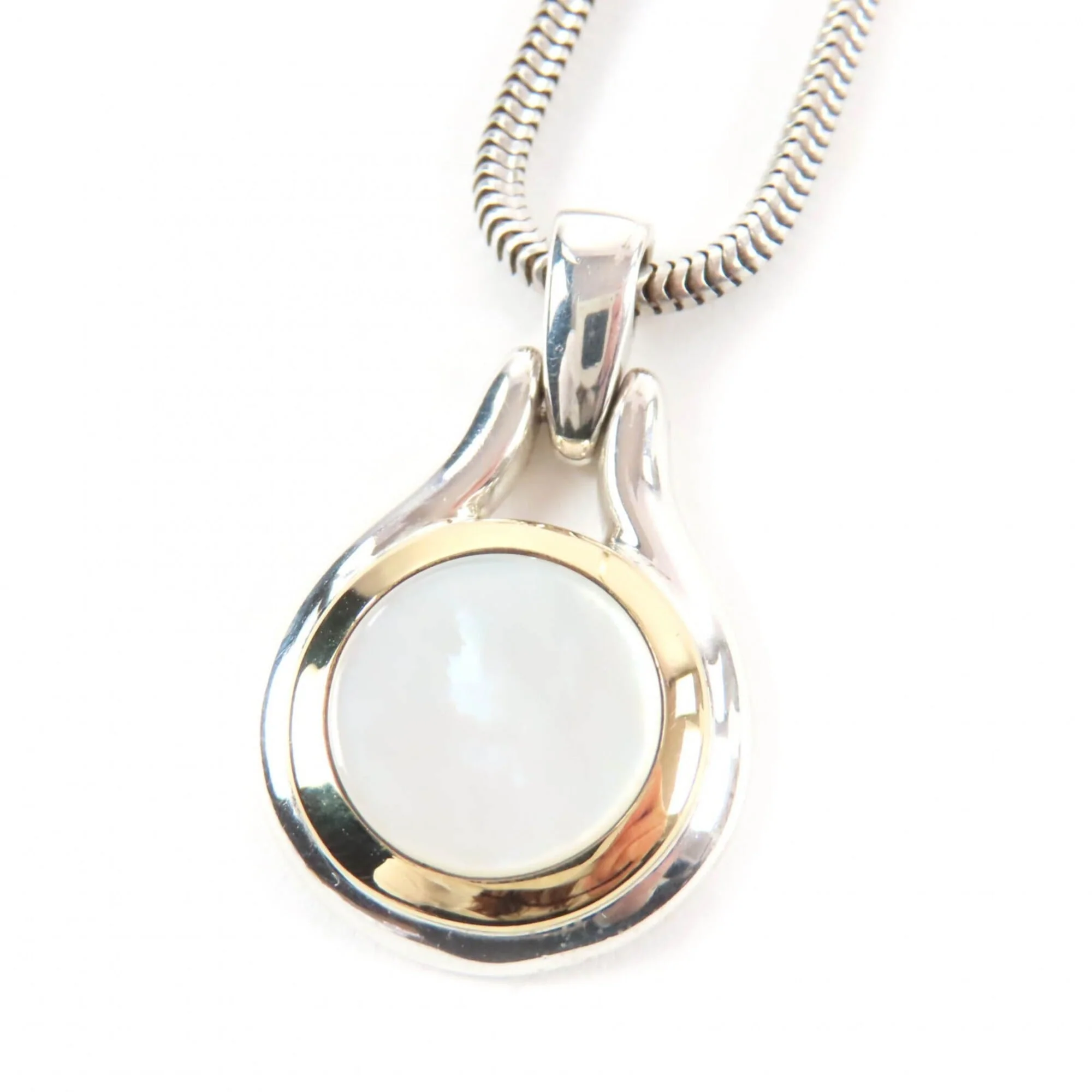 Vintage Pendant Necklace 18K Gold and Sterling Silver with Mother of Pearl
