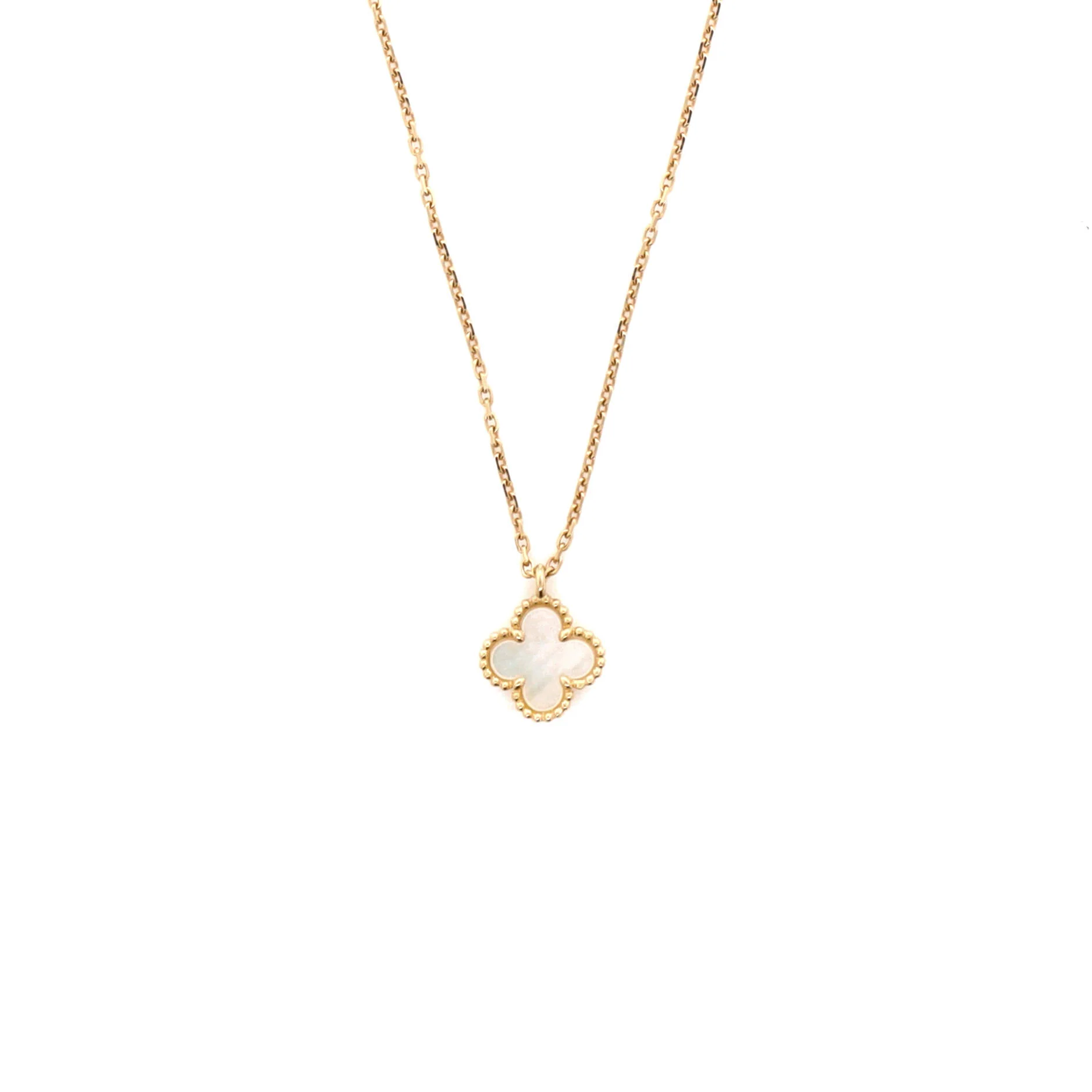 Sweet Alhambra Pendant Necklace 18K Yellow Gold and Mother of Pearl