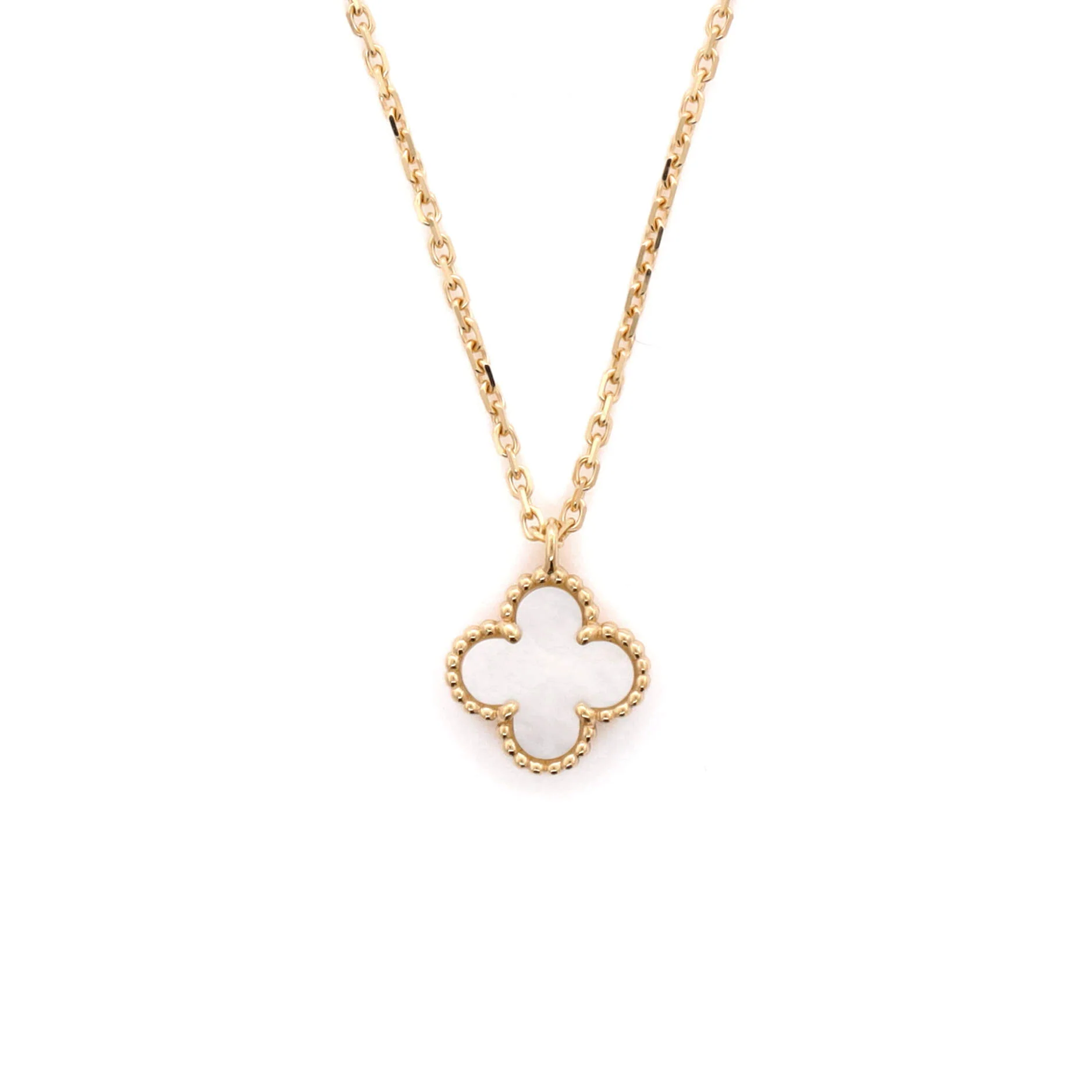 Sweet Alhambra Pendant Necklace 18K Yellow Gold and Mother of Pearl