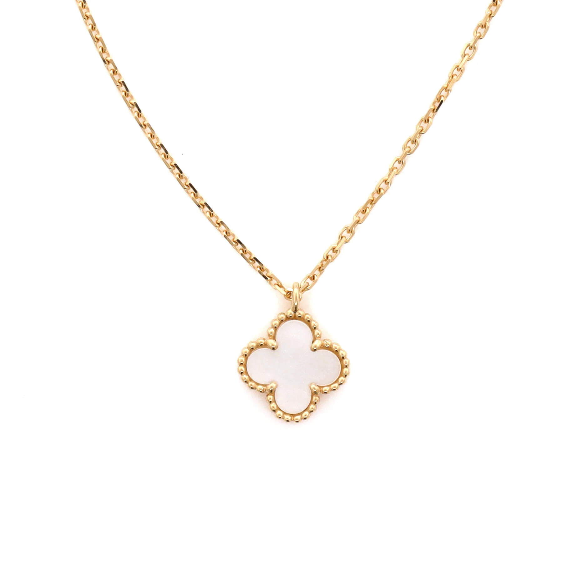 Sweet Alhambra Pendant Necklace 18K Yellow Gold and Mother of Pearl - Image 3