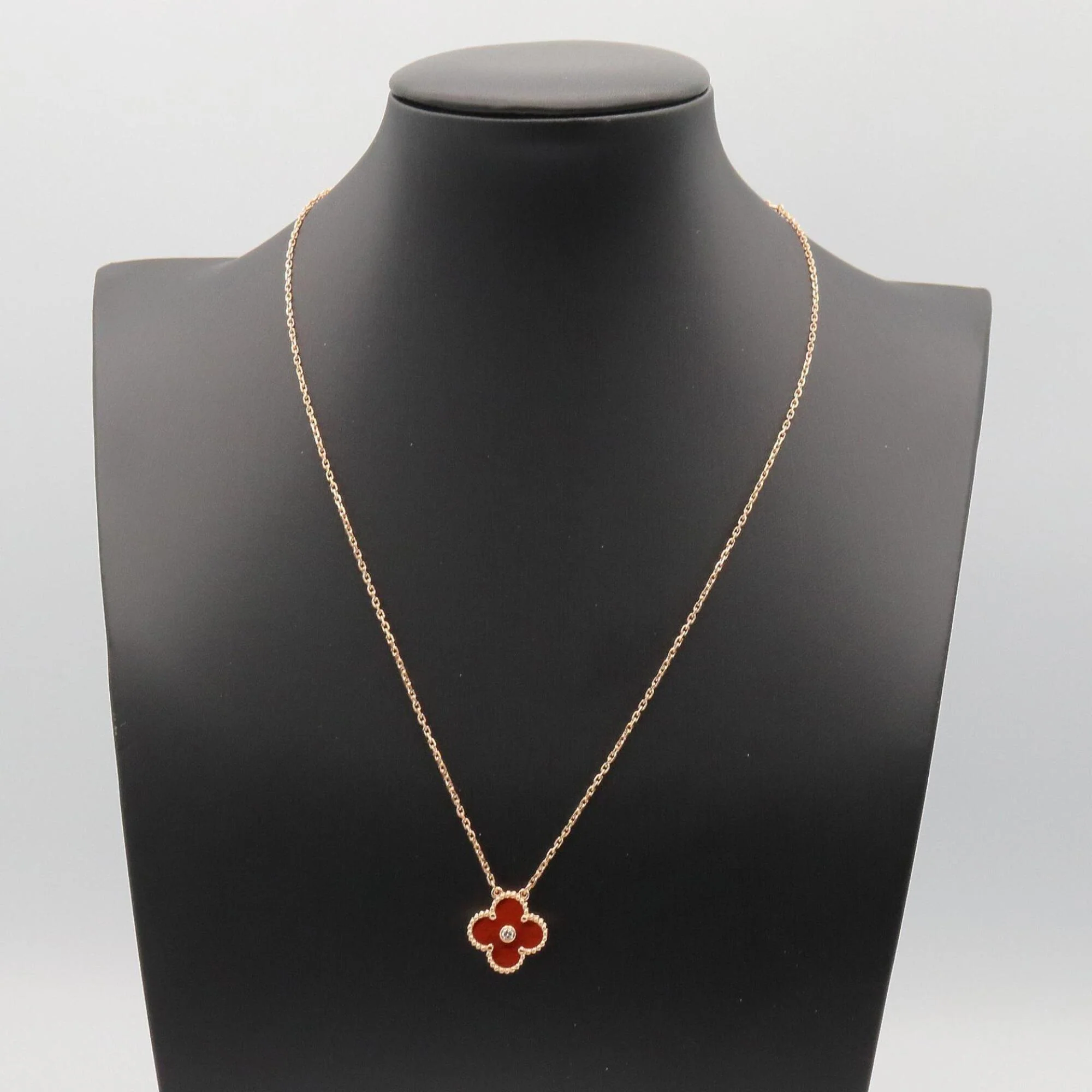 Vintage Alhambra Pendant Necklace 18K Rose Gold and Tiger's Eye - Image 4