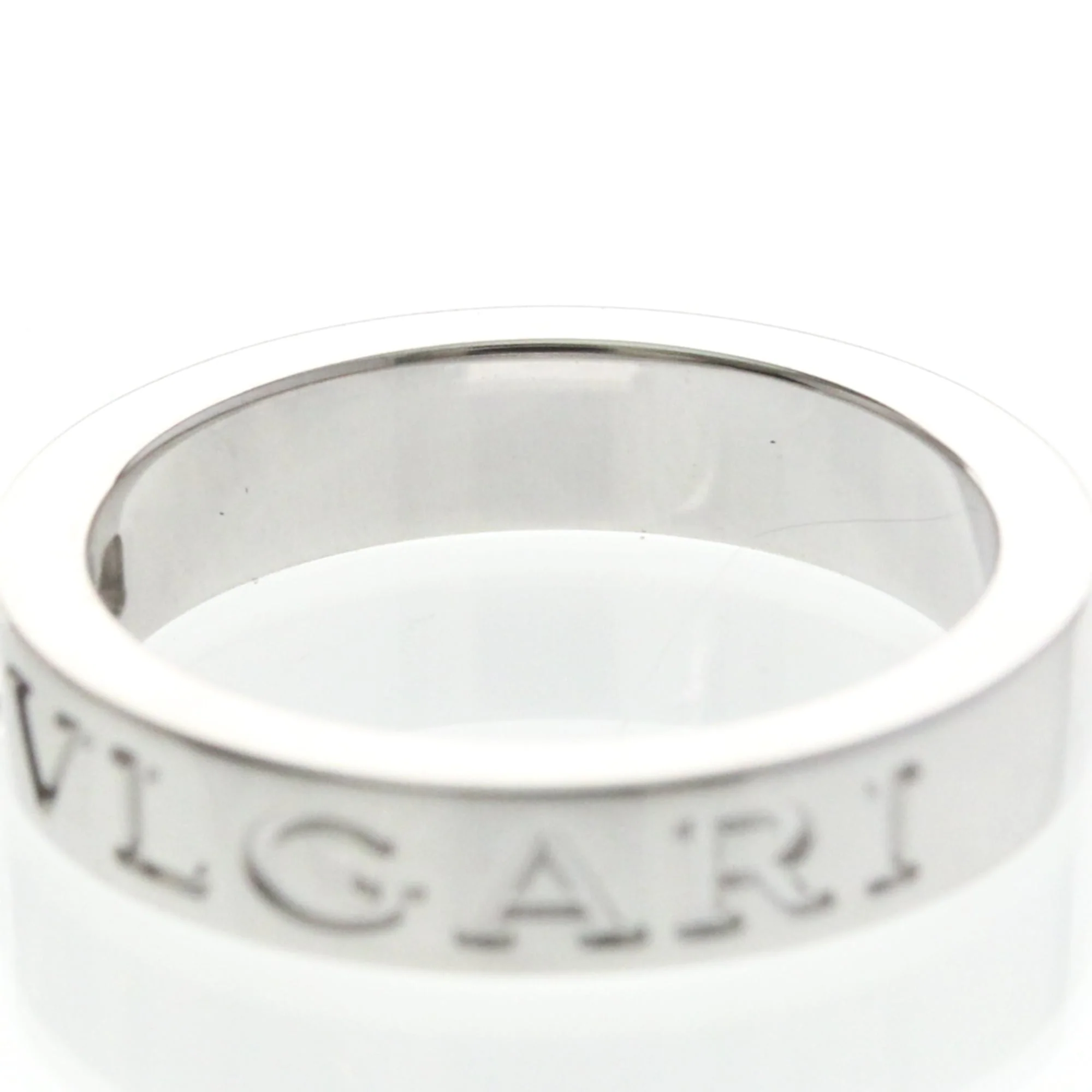 Band Ring 18K White Gold with Diamond - Image 6