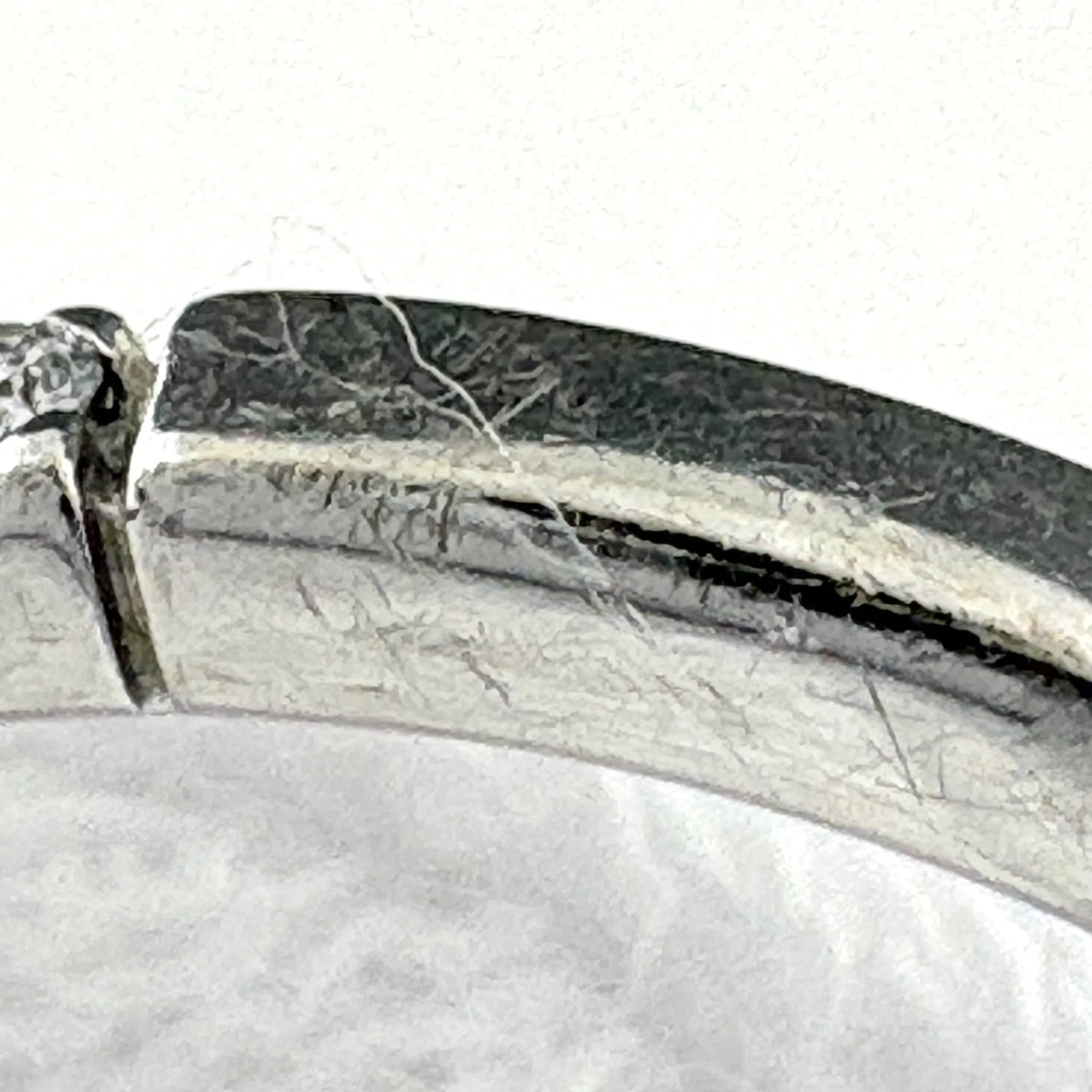 Band Ring Small With Diamond - Image 5