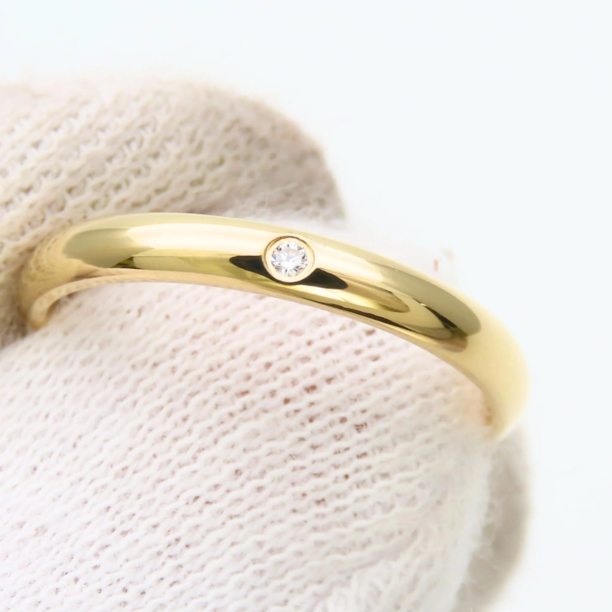Band Ring 18K Yellow Gold with Diamond - Image 8
