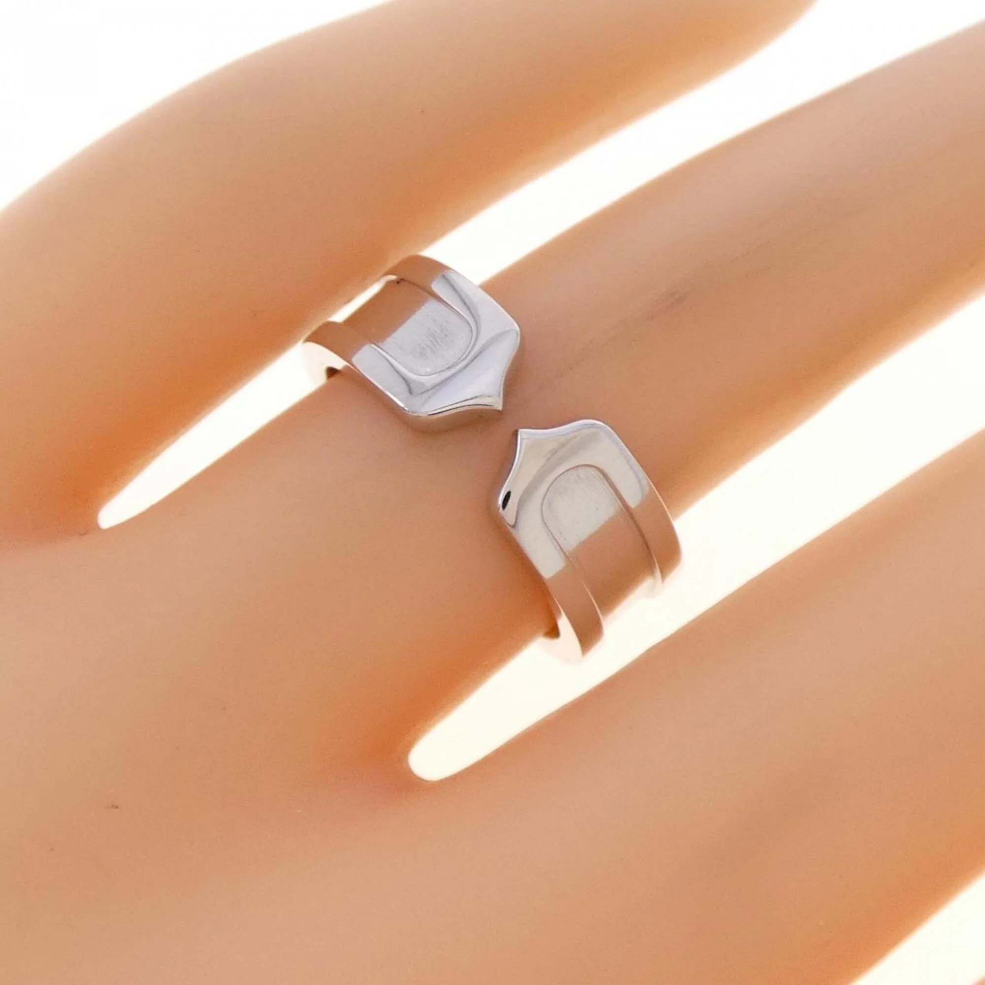 C2 Ring 18K White Gold Small - Image 4