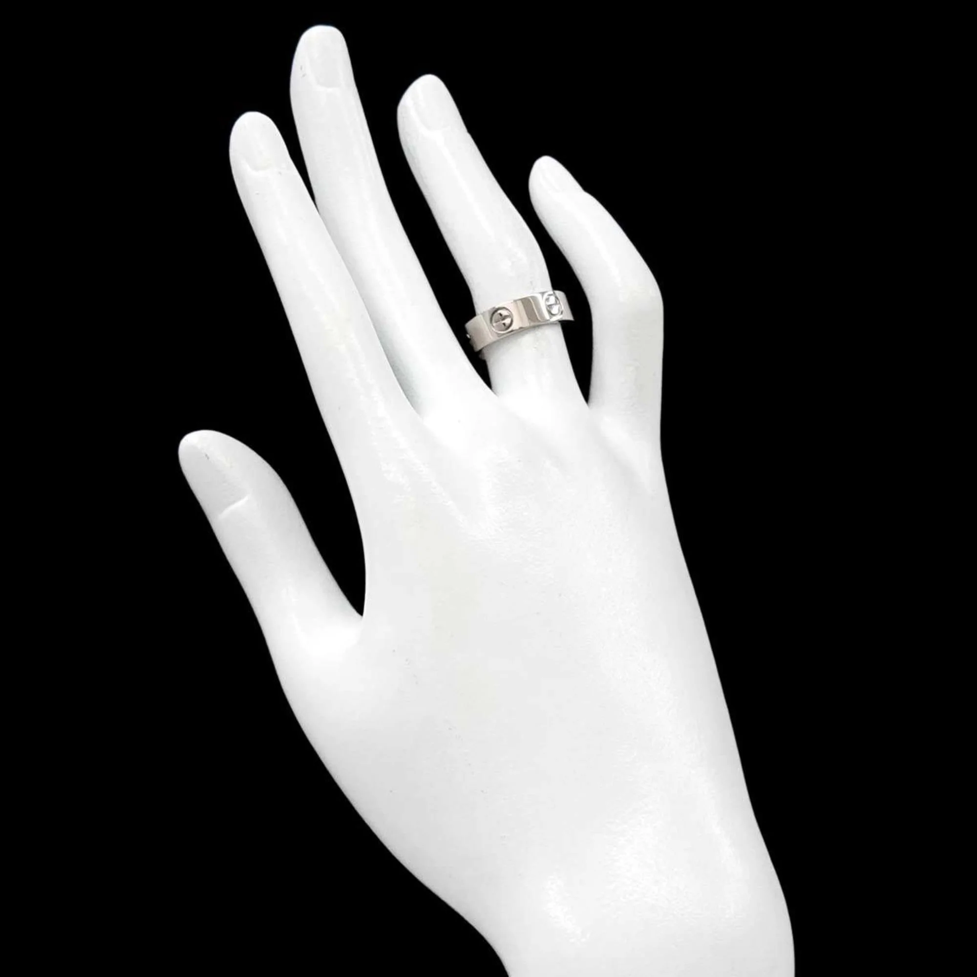 Love Classic Ring 18K White Gold - Image 5