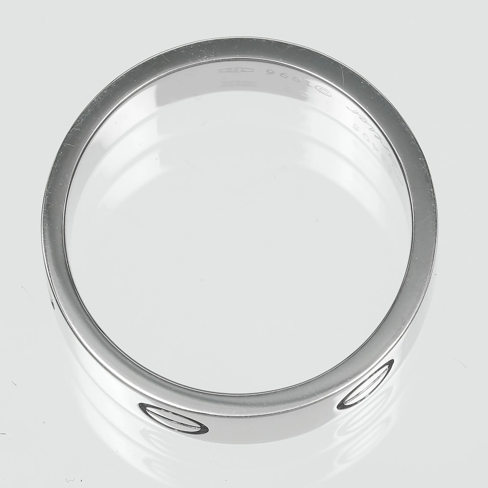 Love Ring 18K White Gold - Image 8