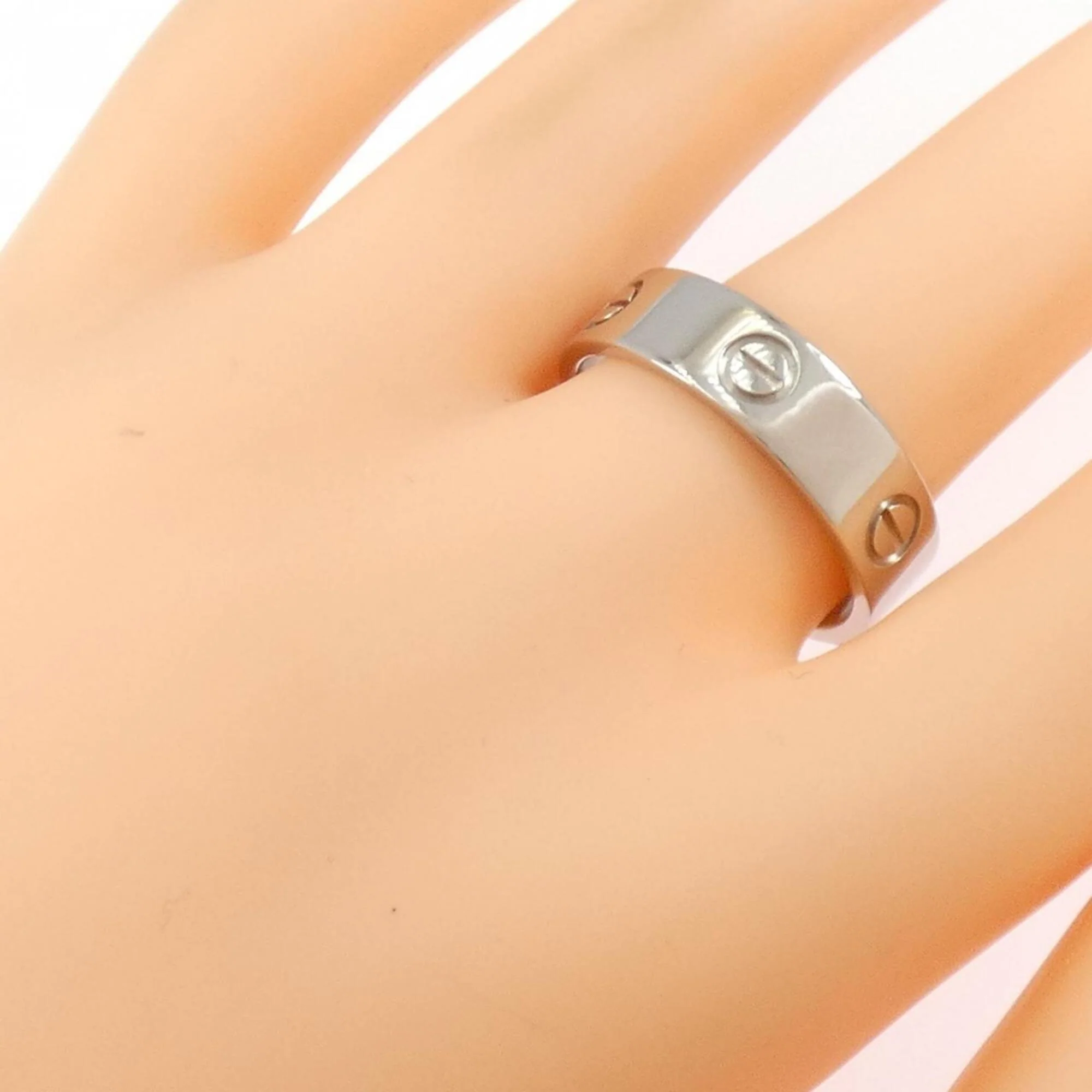 Love Ring 18K White Gold - Image 4