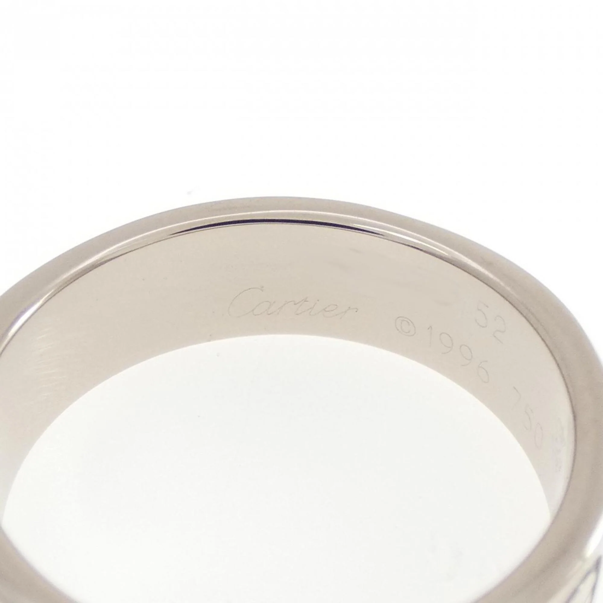 Love Ring 18K White Gold - Image 3