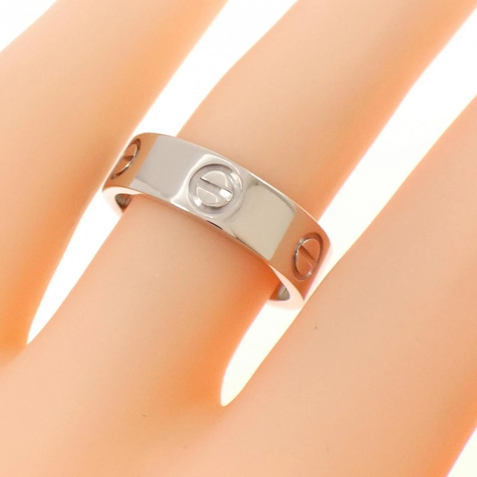 Love Ring 18K White Gold - Image 4