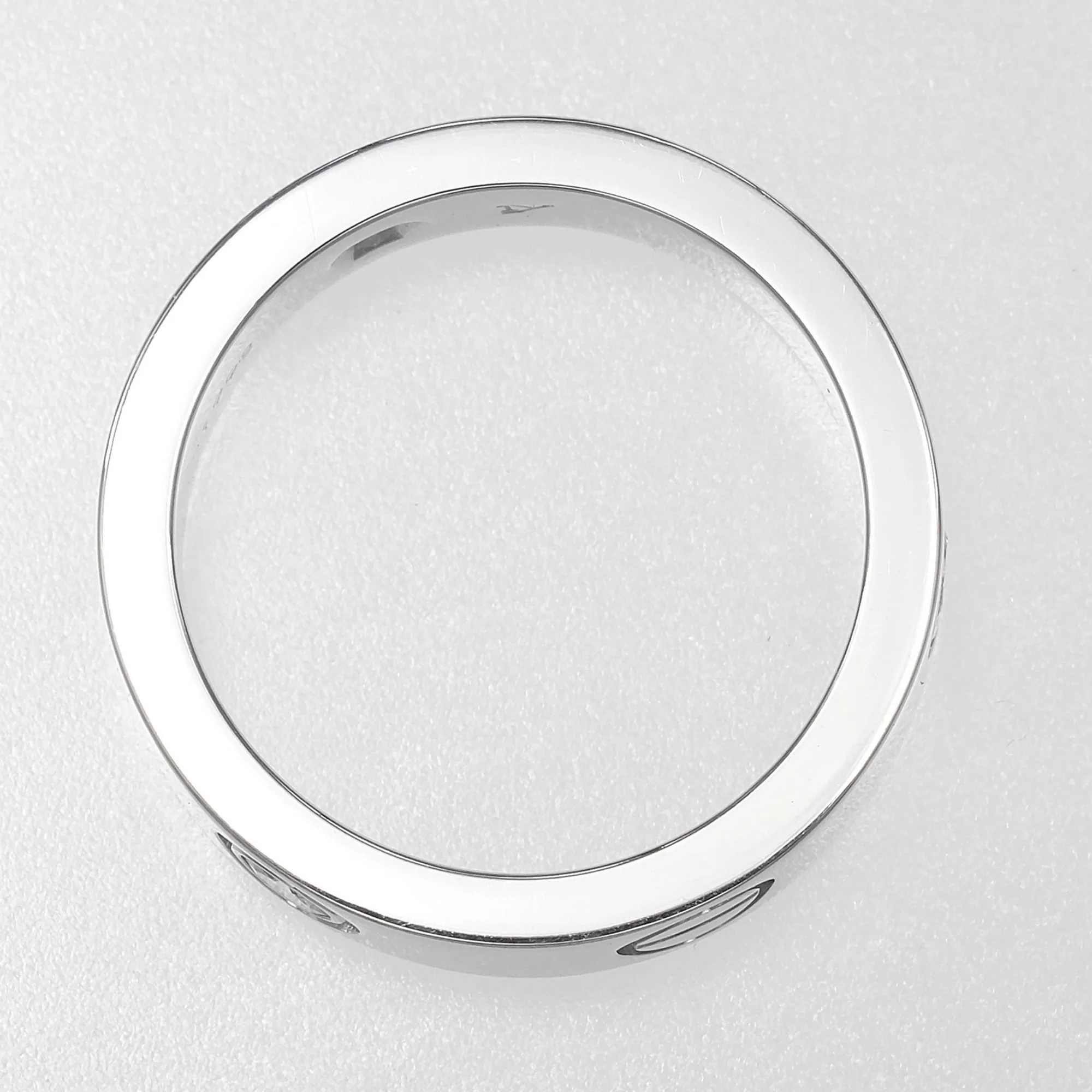Love Ring 18K White Gold with Diamond - Image 8