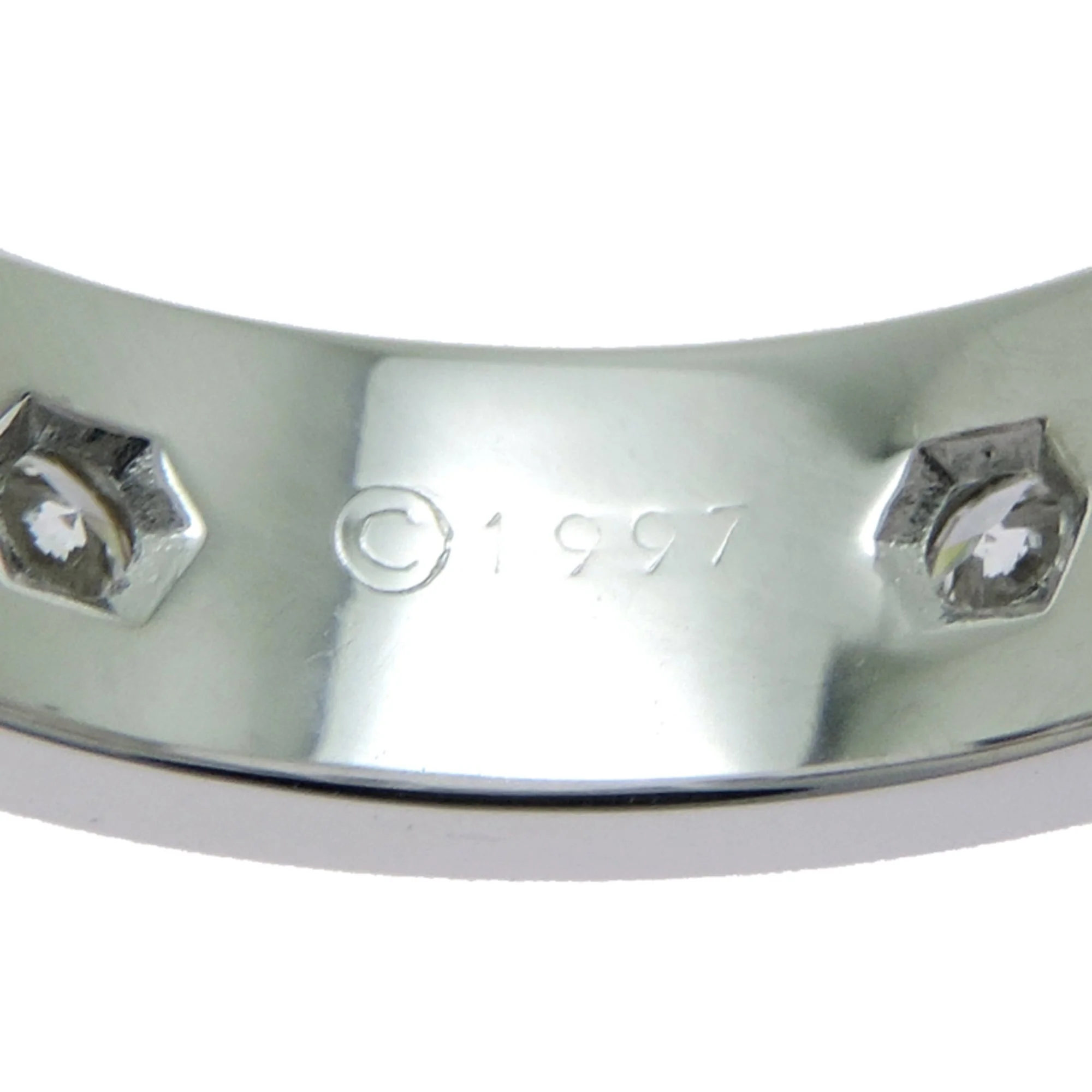 Love Ring 18K White Gold with Diamond - Image 7